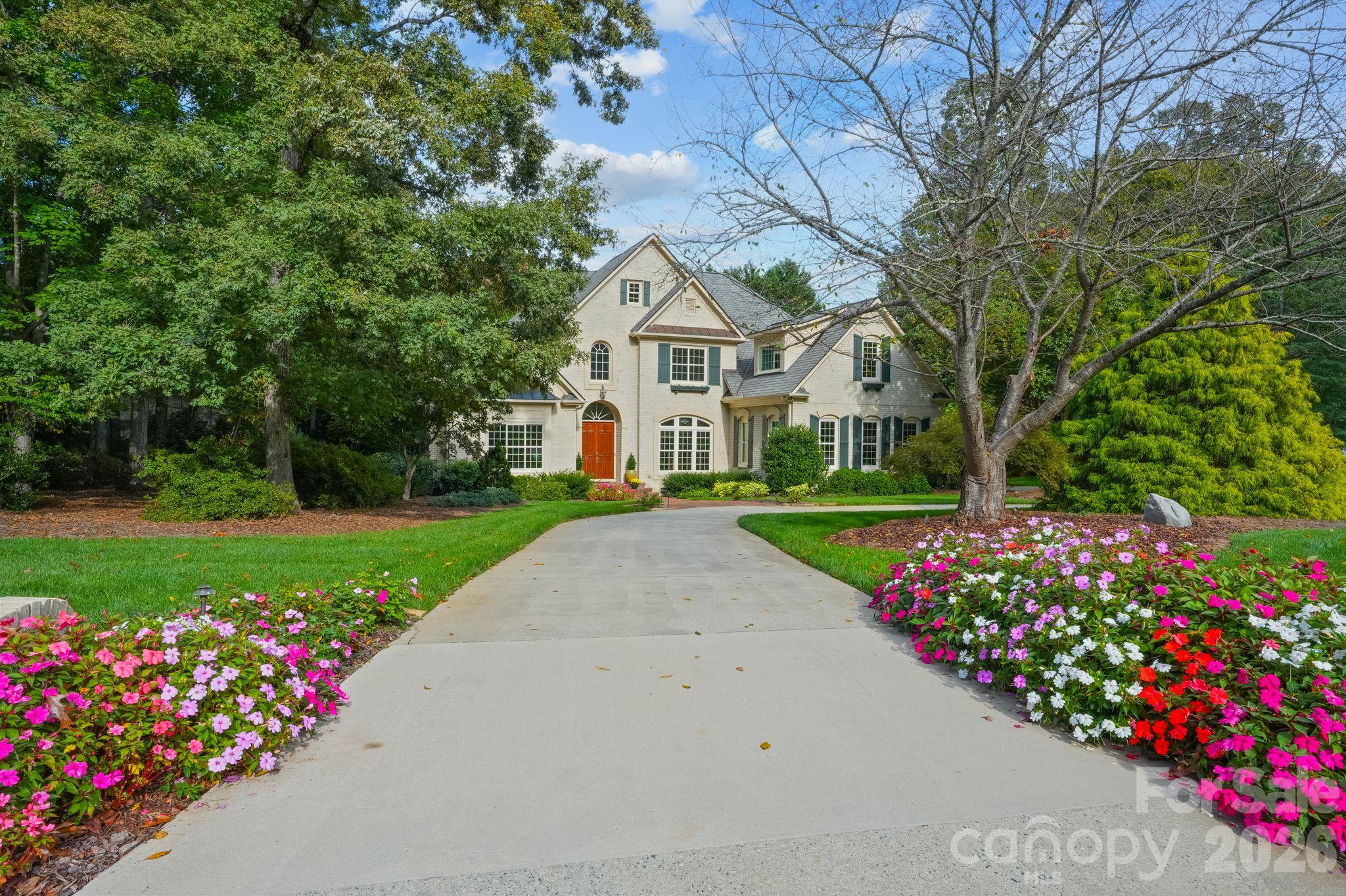 811 Bass Landing Place Property Photo 4