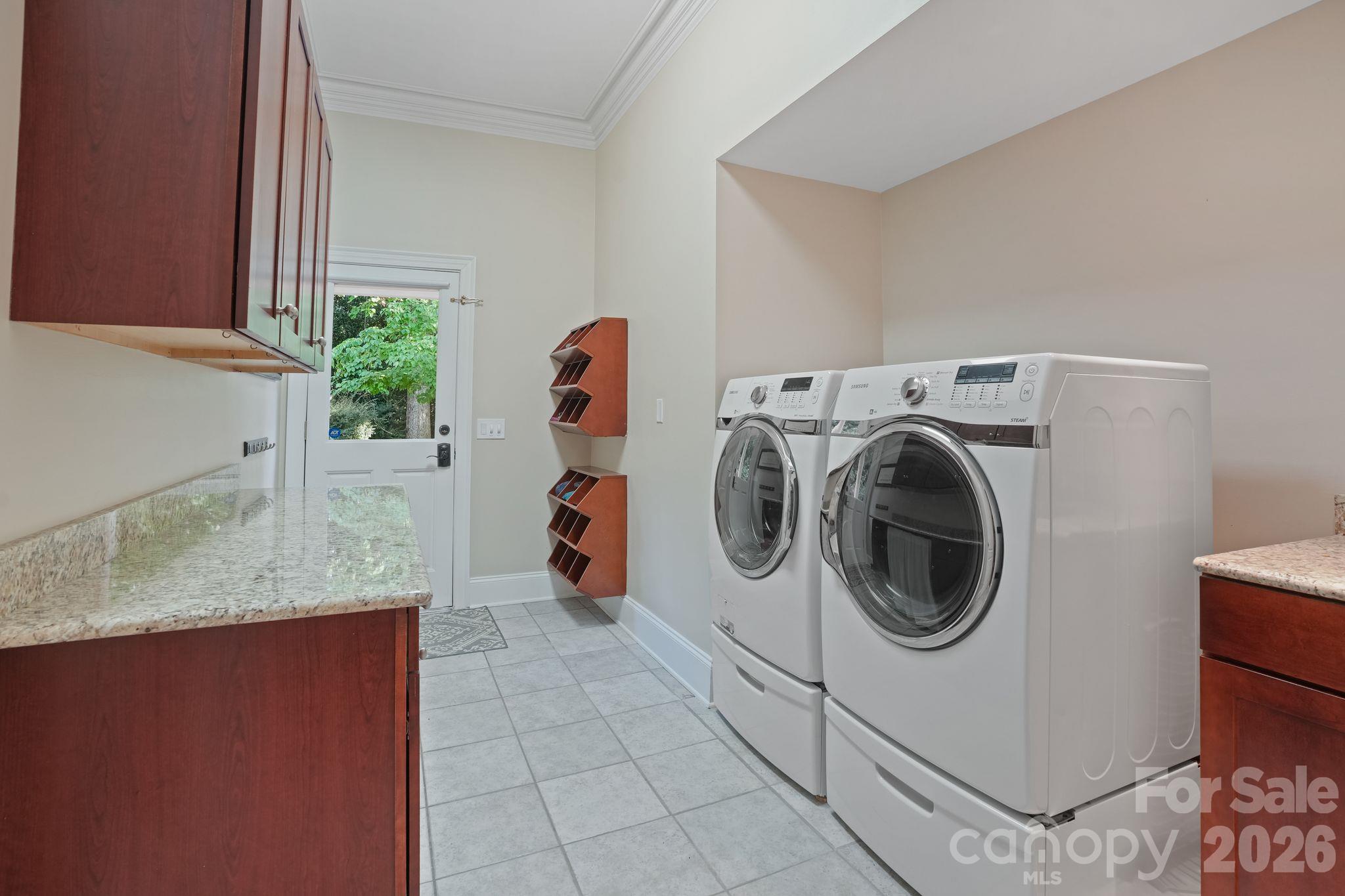 811 Bass Landing Place Property Photo 28