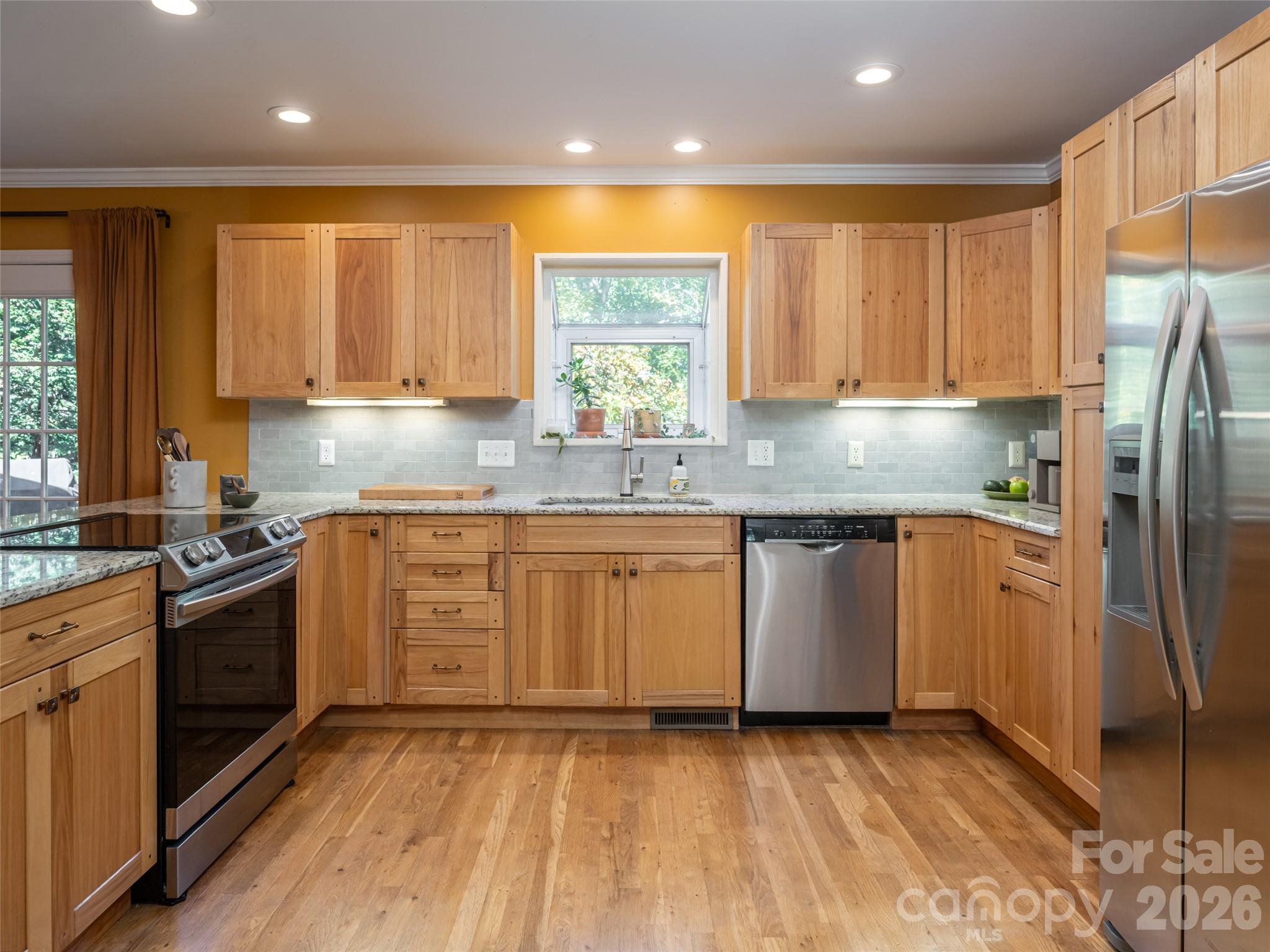 2 Song Bird Lane Property Photo 9