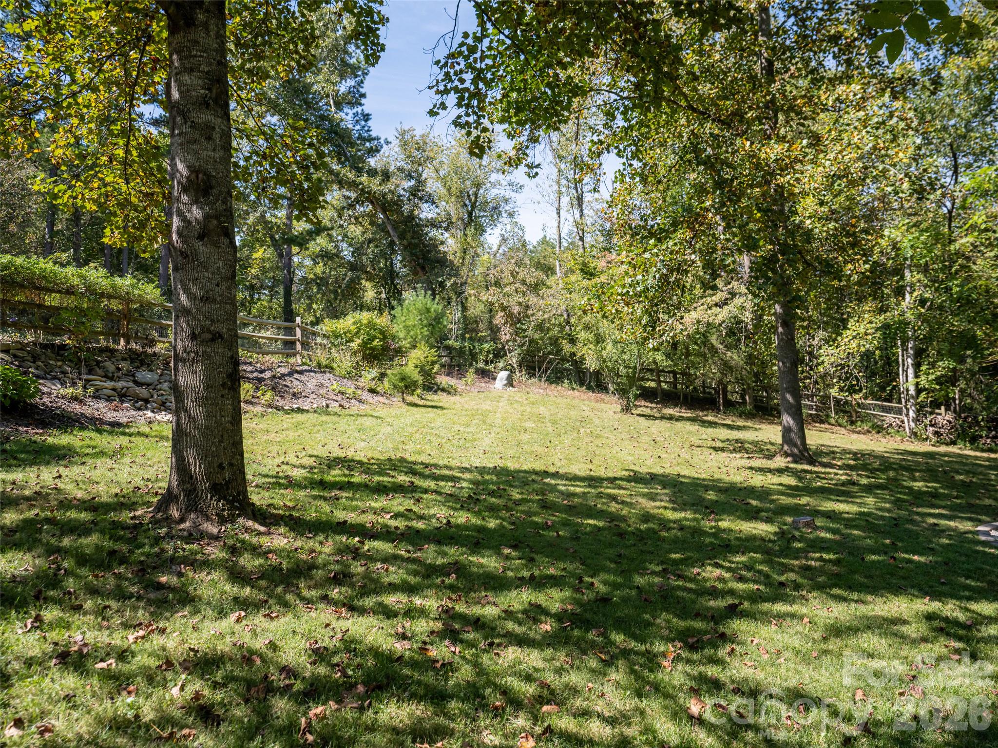 2 Song Bird Lane Property Photo 35