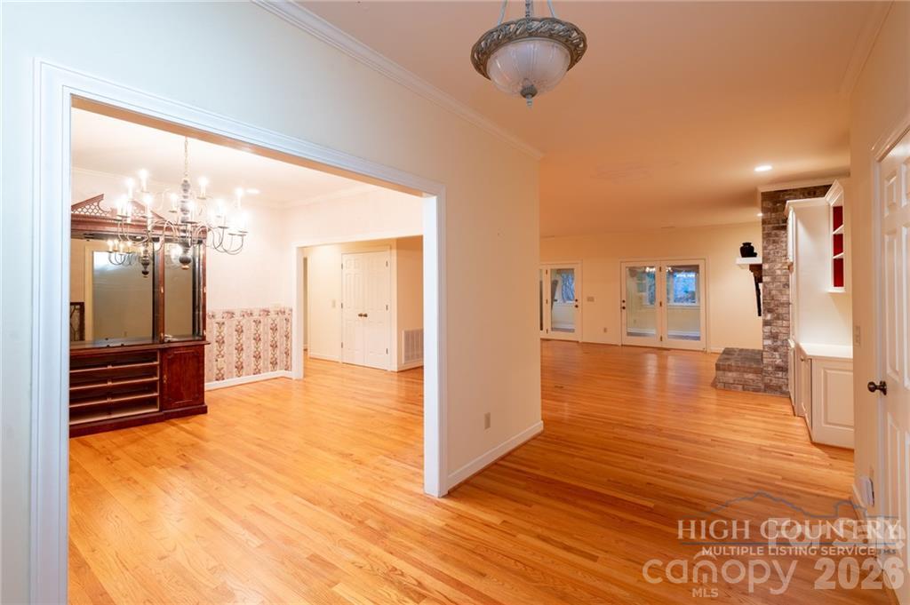 560 Greystone Drive Property Photo 10