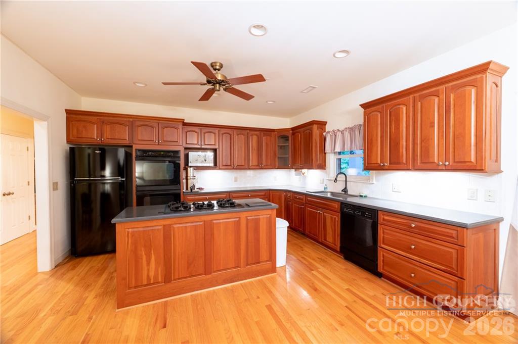 560 Greystone Drive Property Photo 19