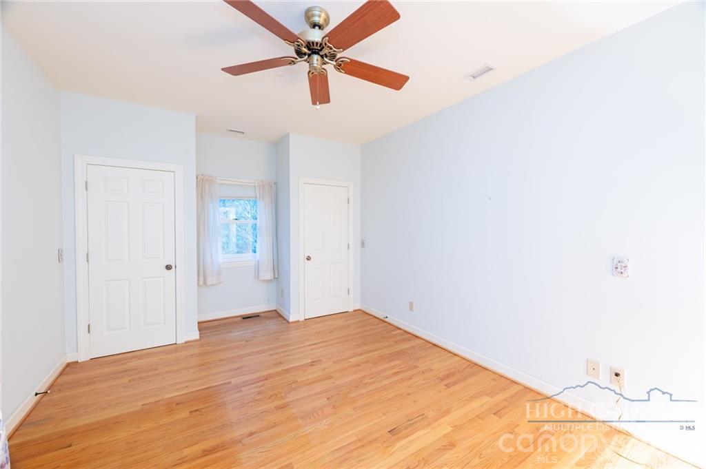 560 Greystone Drive Property Photo 29