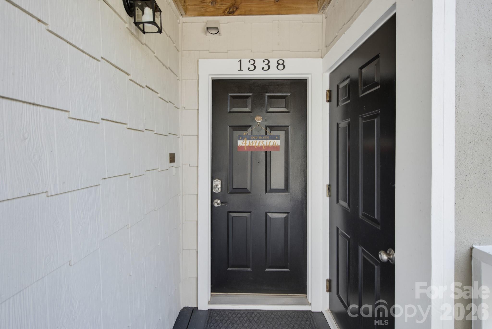 1338 Torrence Circle Property Photo 5