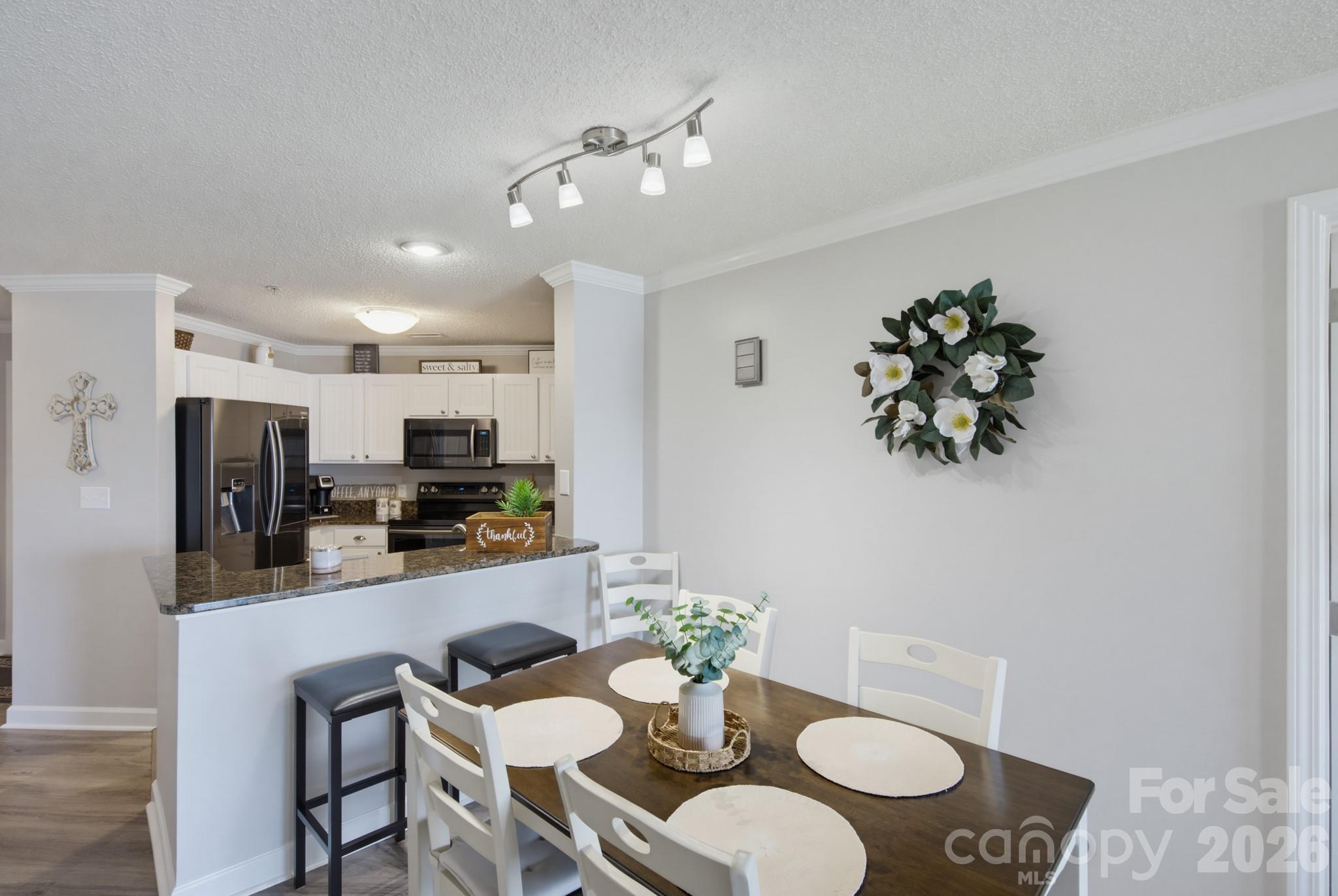 1338 Torrence Circle Property Photo 12
