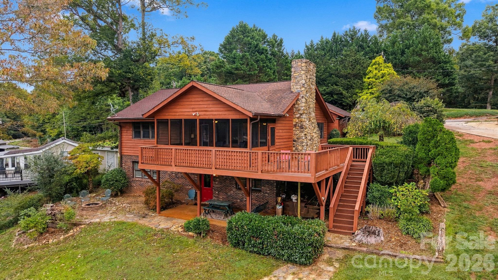 128 Mull Drive Property Photo 2