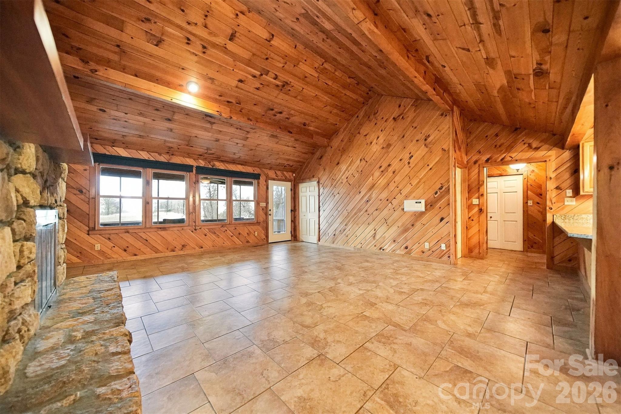 128 Mull Drive Property Photo 8