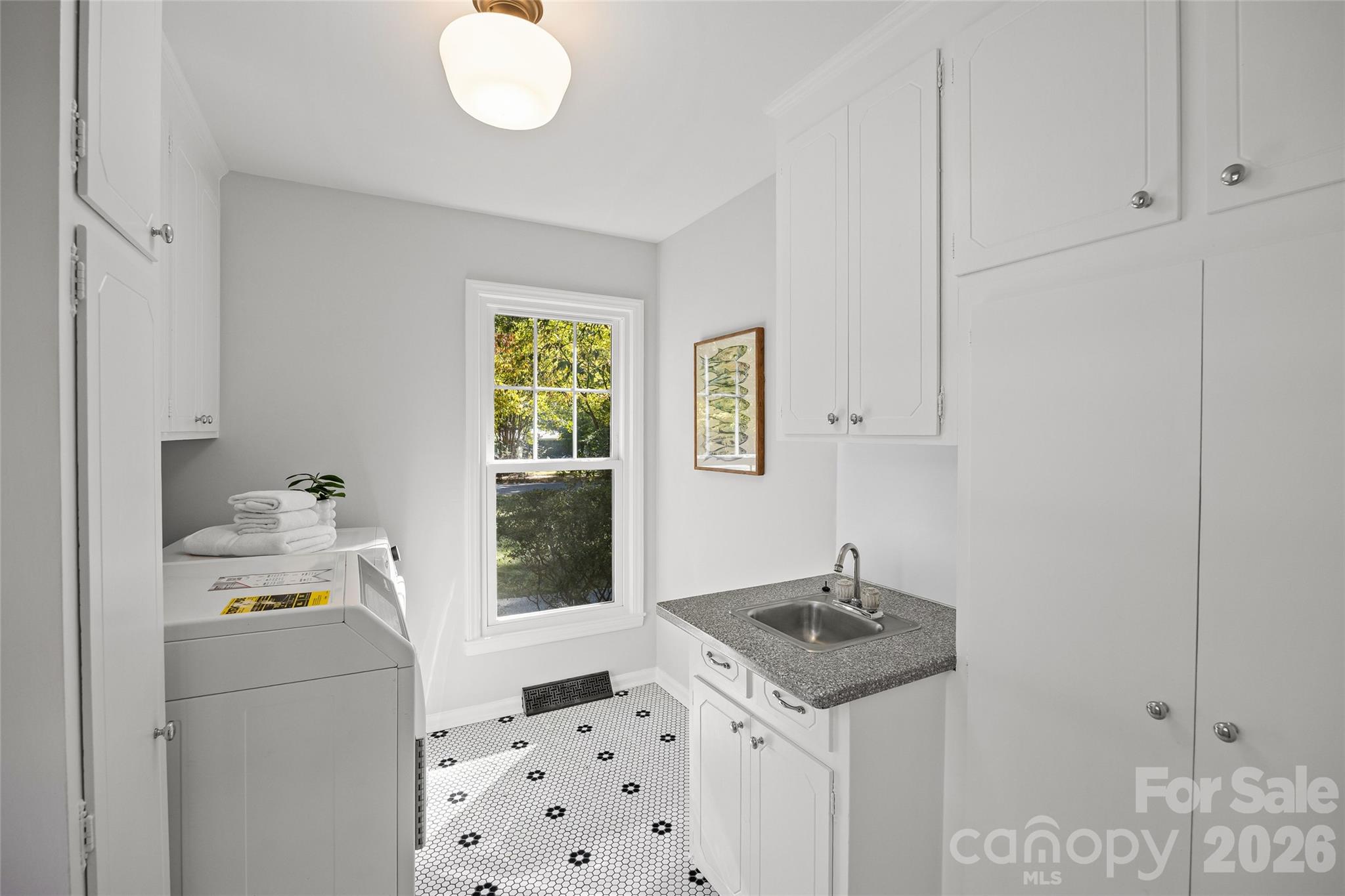 5132 Camilla Drive Property Photo 24