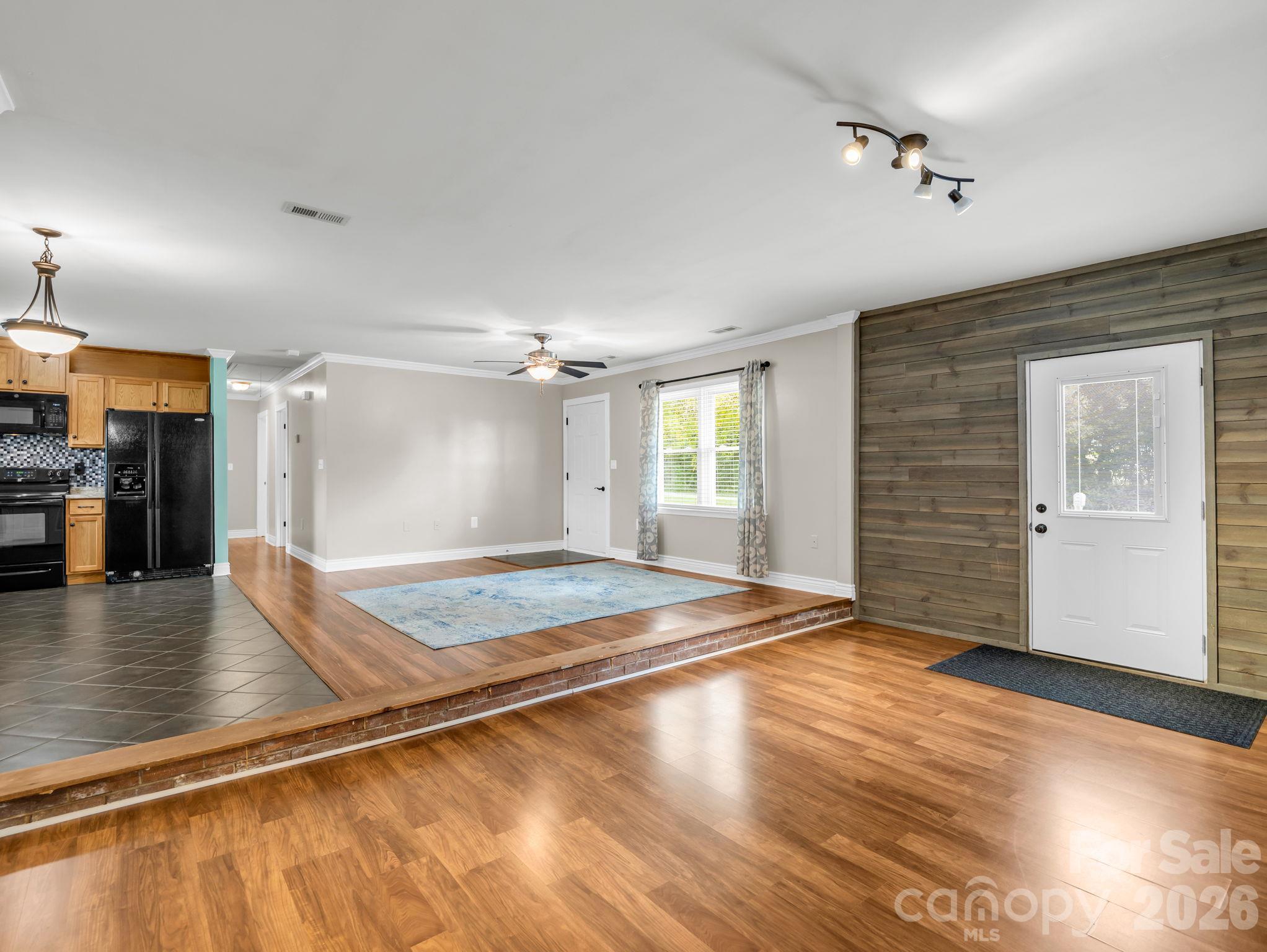 112 Roseborough Road Property Photo 5