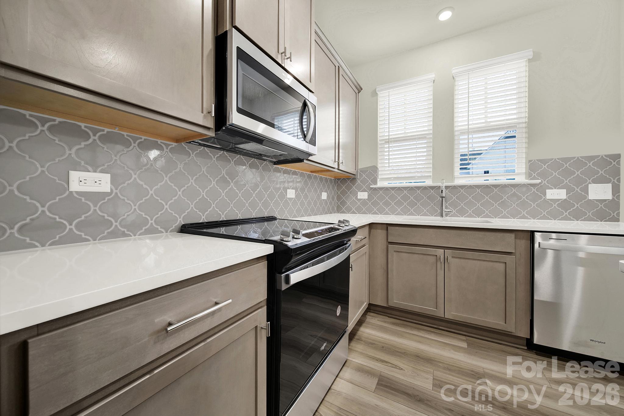 1532 Cedar Tree Drive Property Photo 9