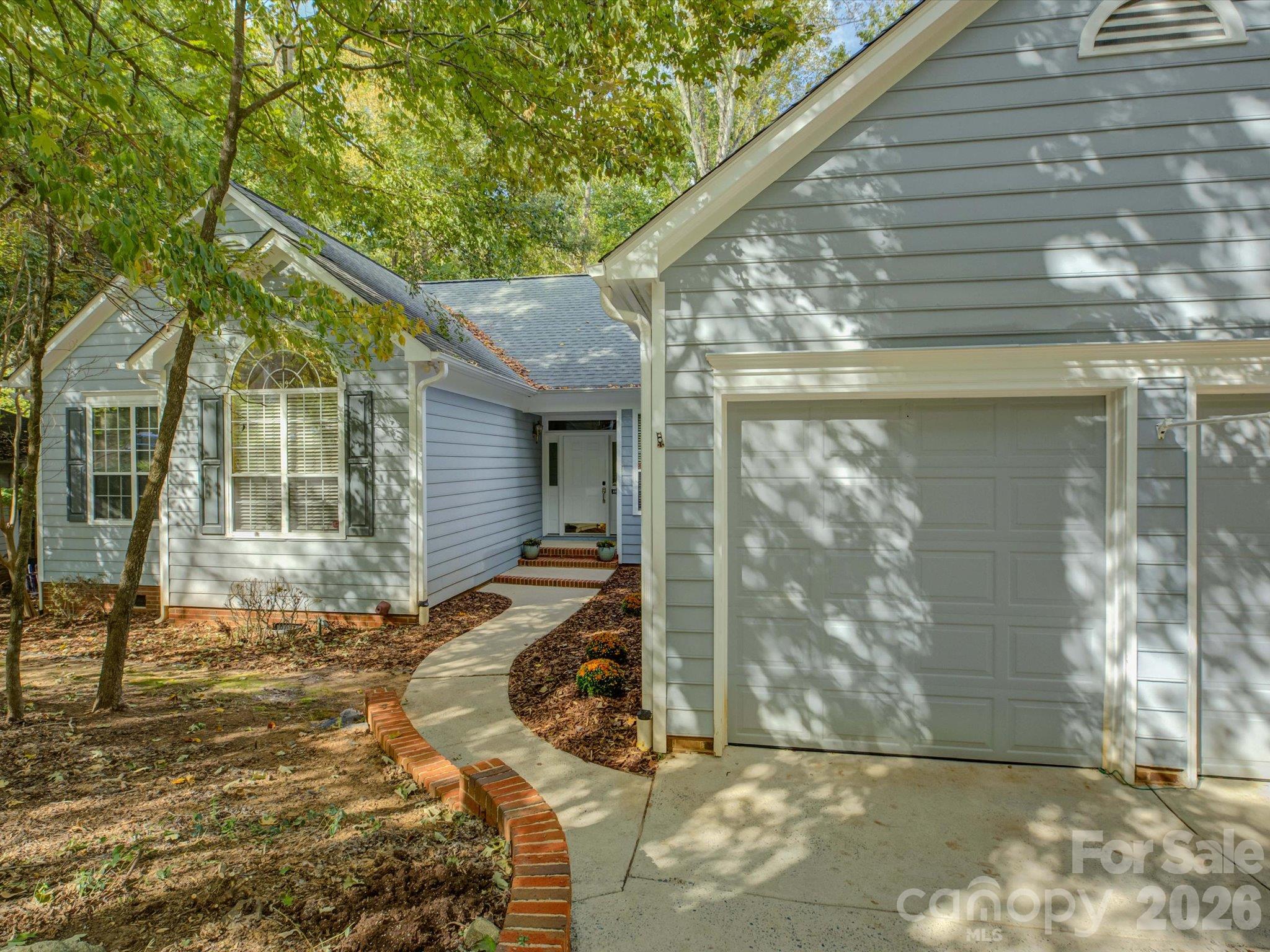 9207 Rainbow Forest Drive Property Photo 2