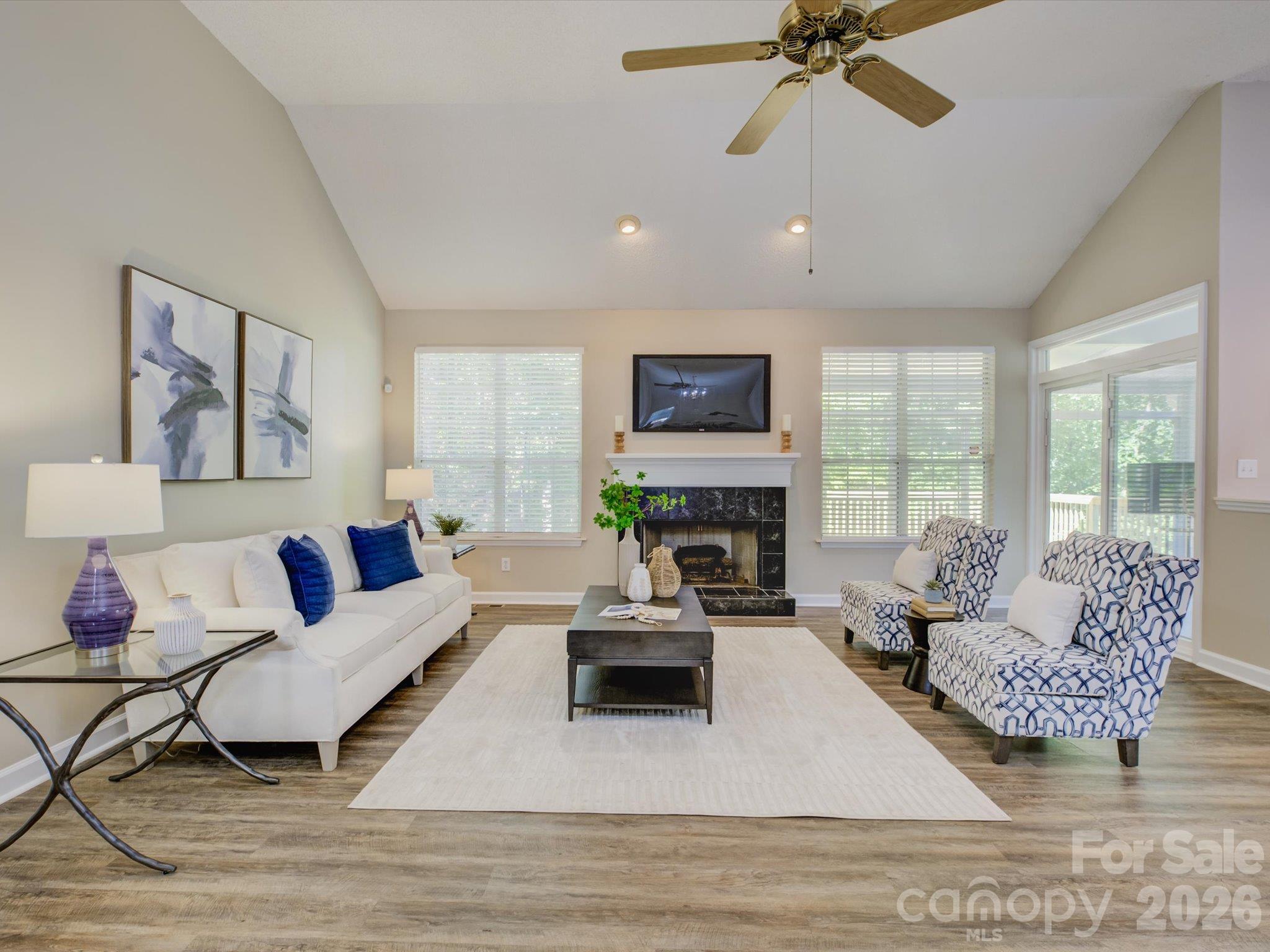 9207 Rainbow Forest Drive Property Photo 6