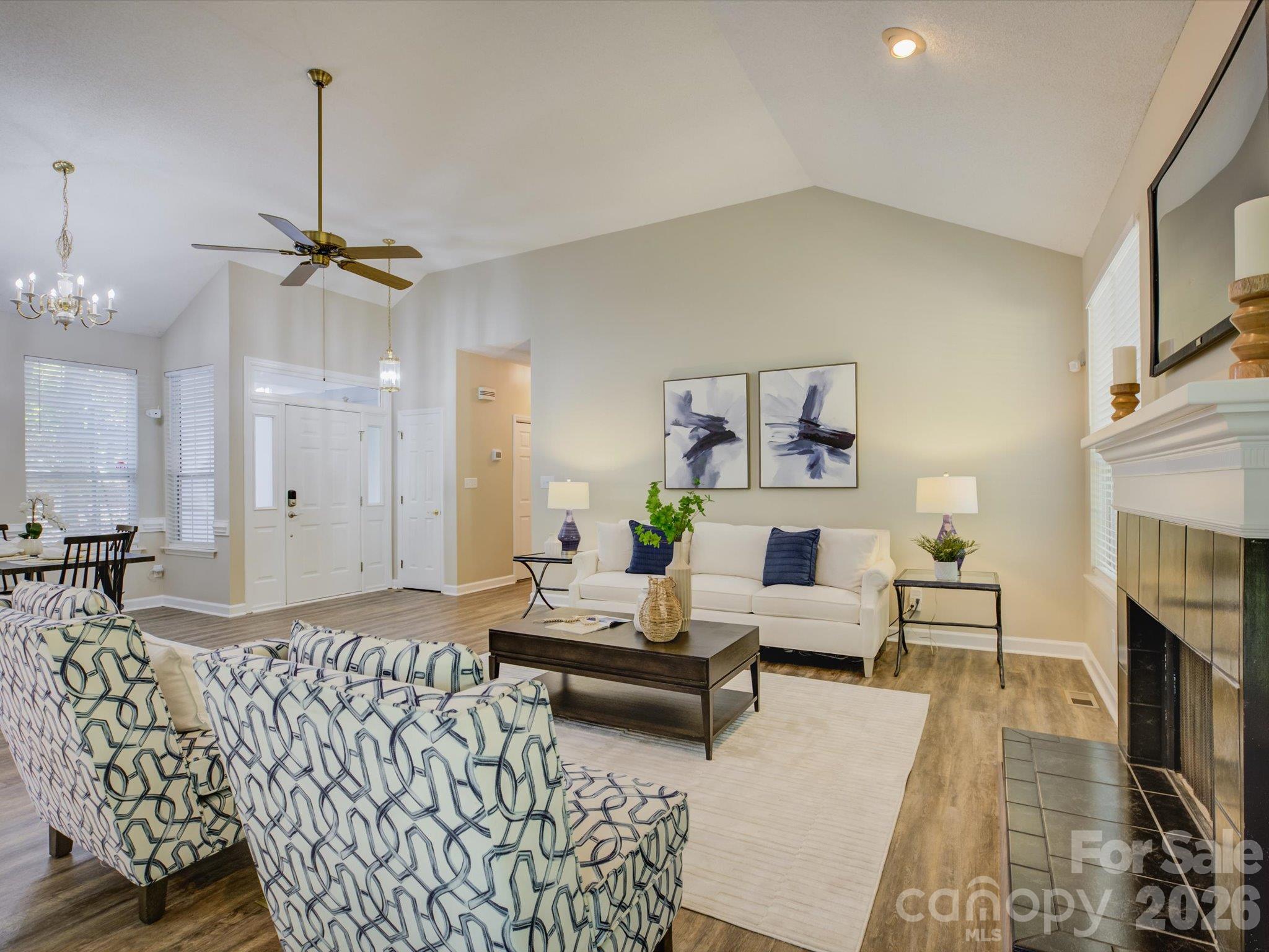 9207 Rainbow Forest Drive Property Photo 8