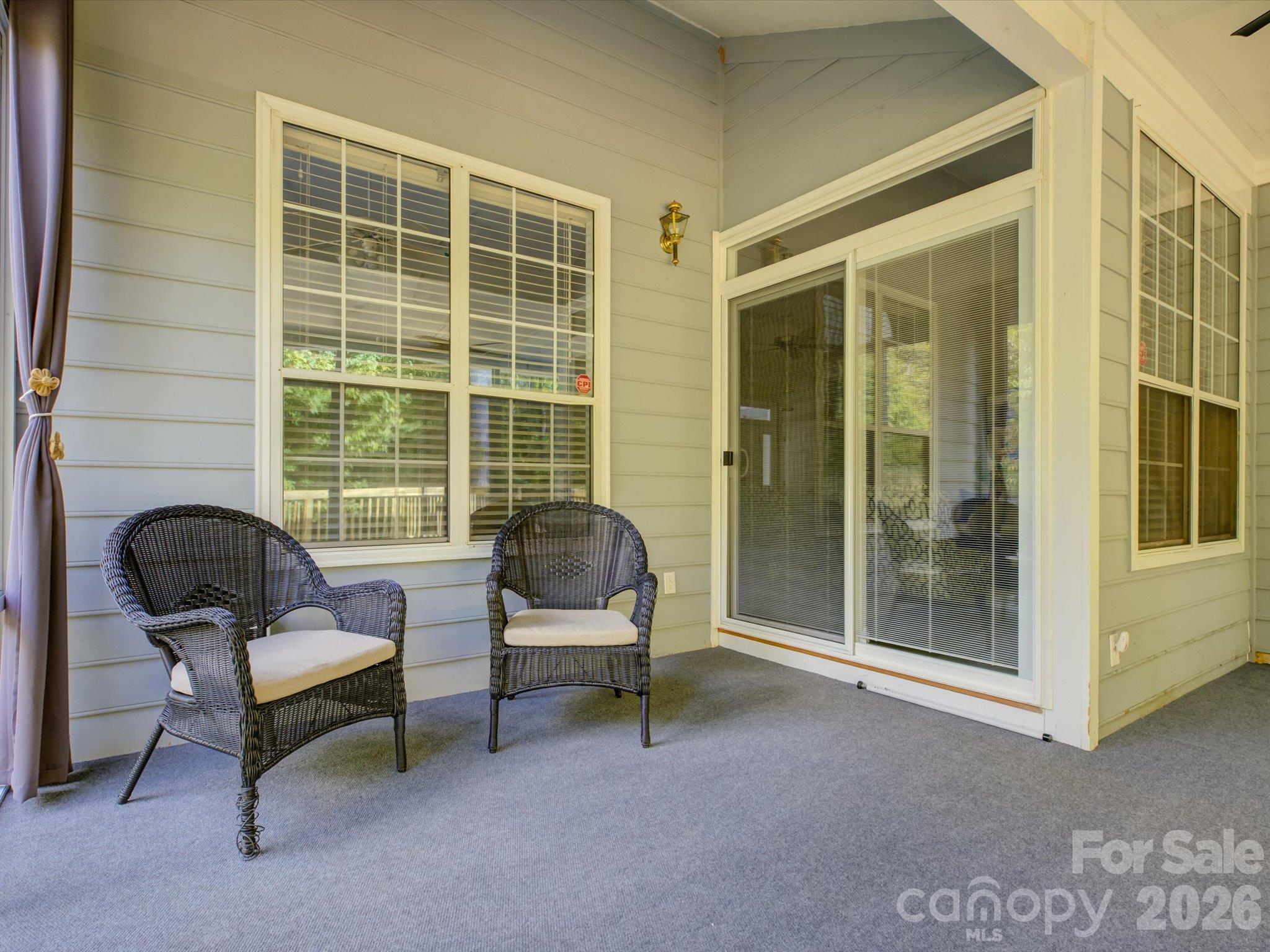 9207 Rainbow Forest Drive Property Photo 12