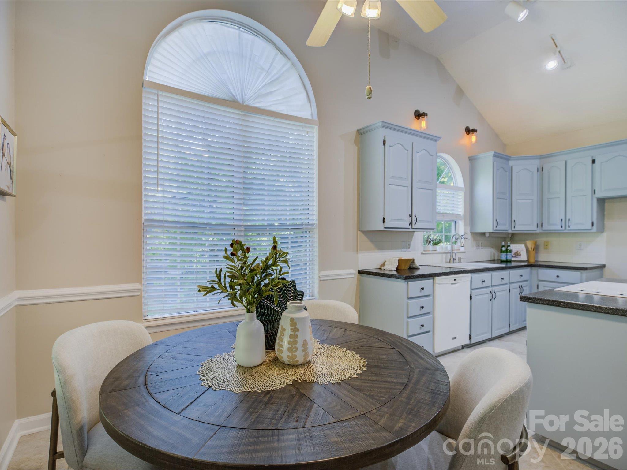 9207 Rainbow Forest Drive Property Photo 22