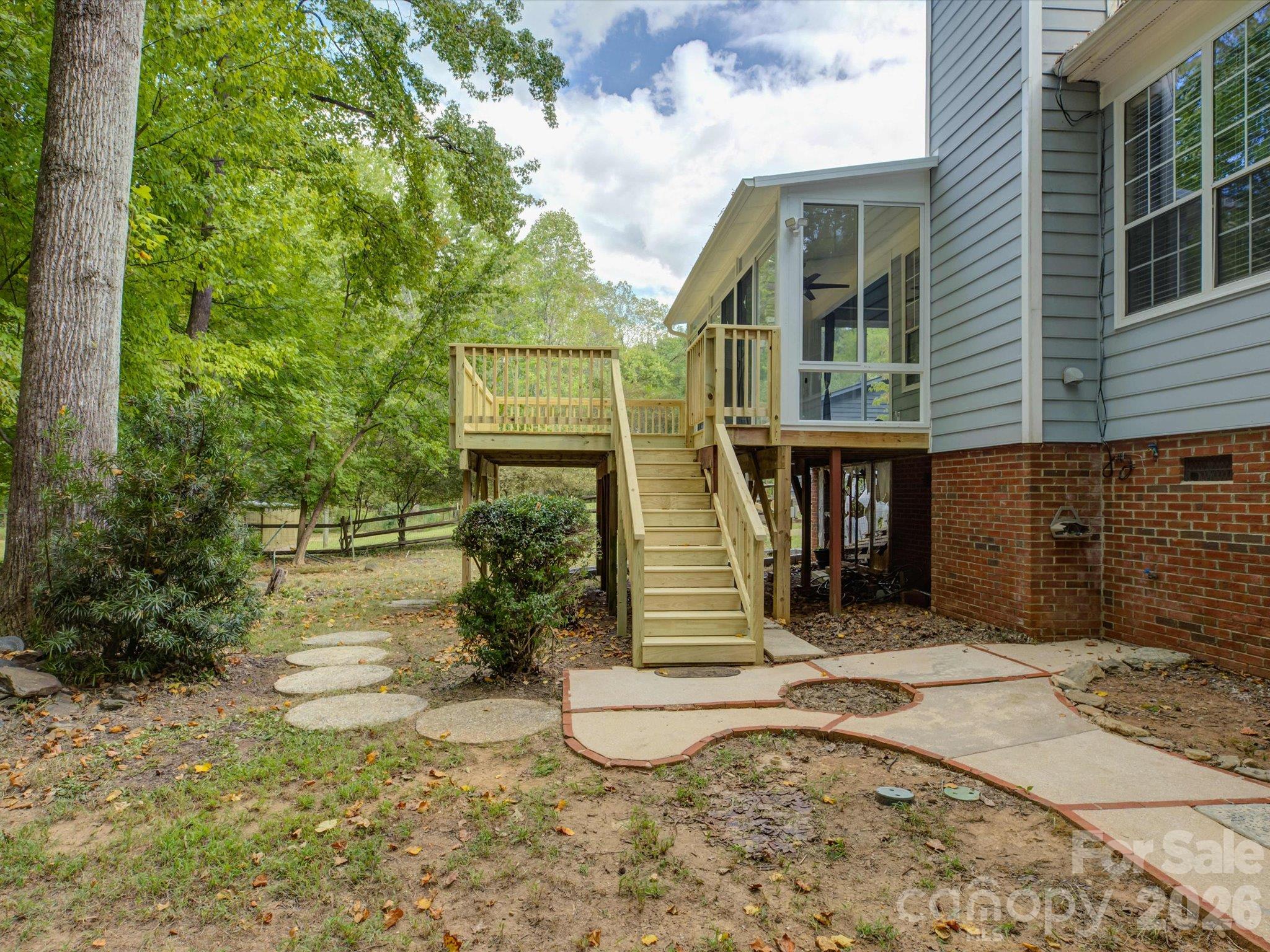 9207 Rainbow Forest Drive Property Photo 38