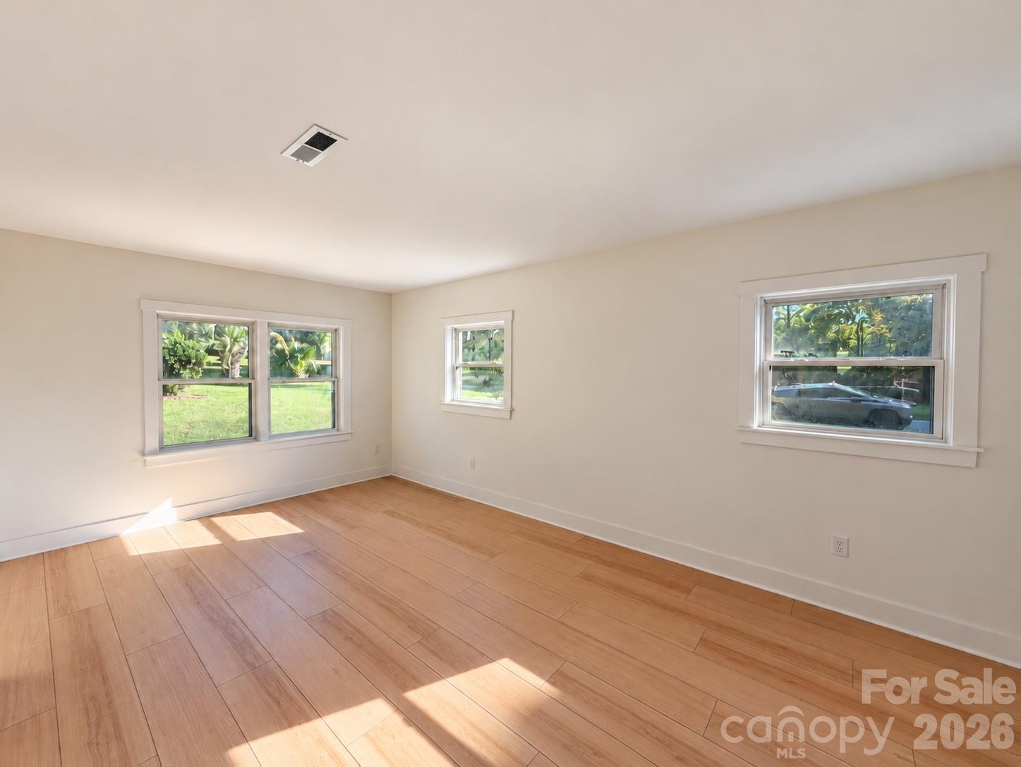 1827 Edgewater Drive Property Photo 17