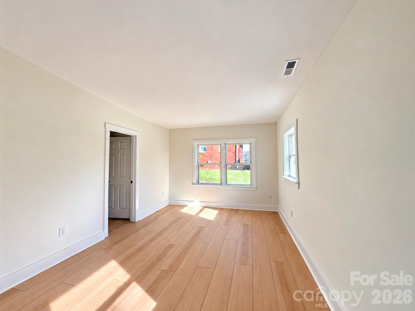 1827 Edgewater Drive Property Photo 19