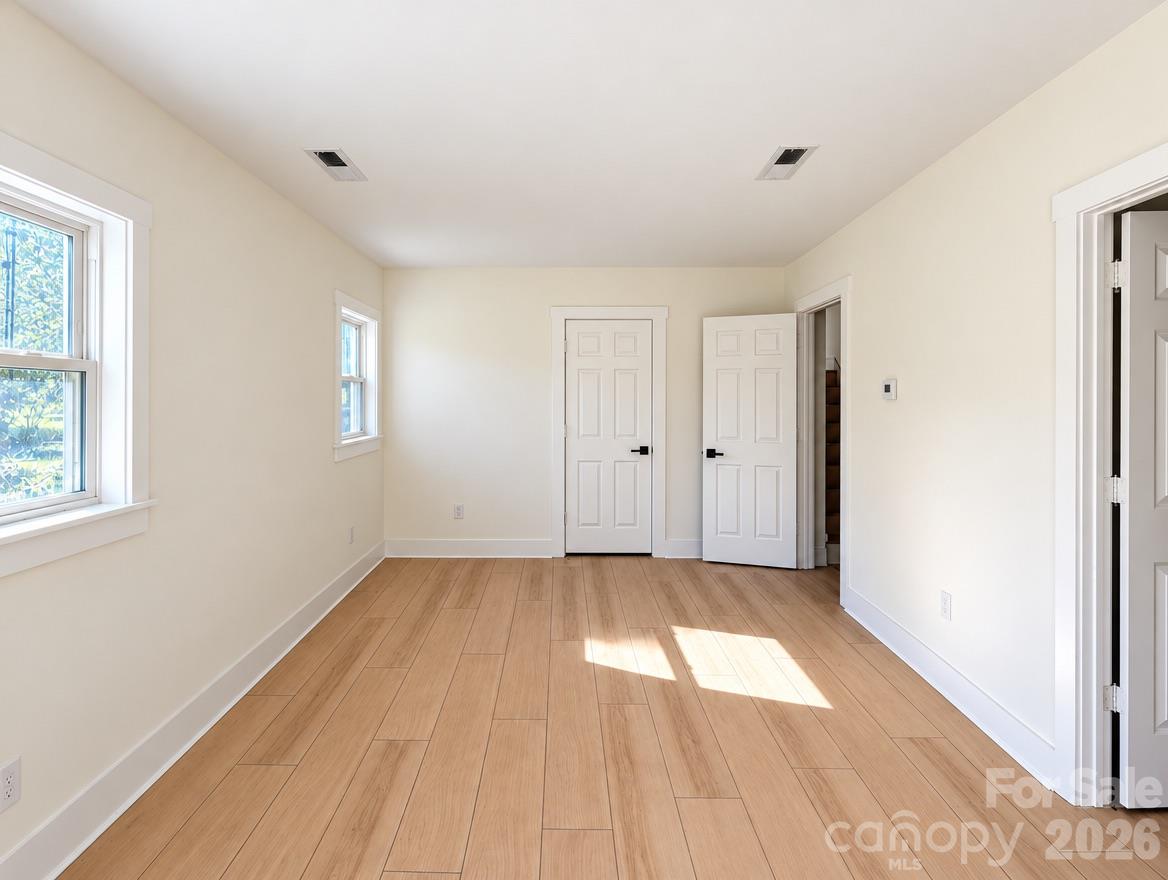 1827 Edgewater Drive Property Photo 20