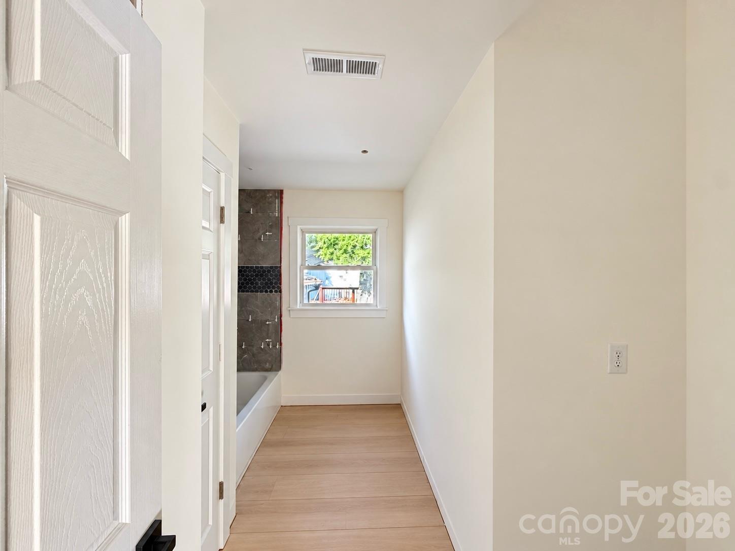 1827 Edgewater Drive Property Photo 24