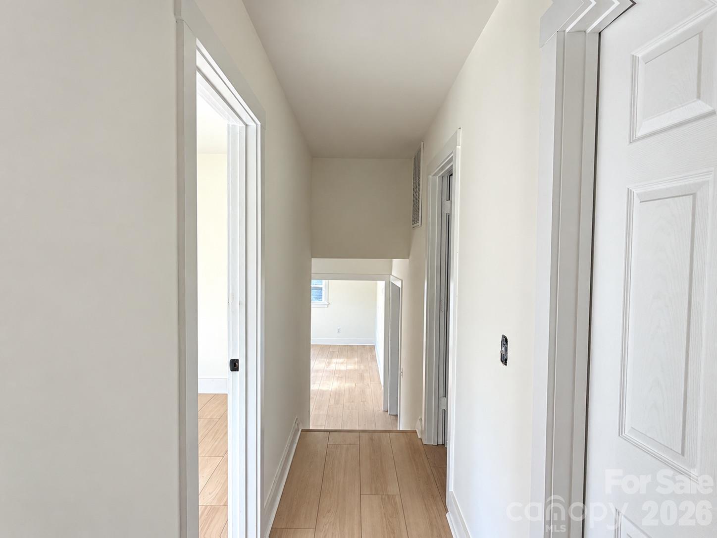 1827 Edgewater Drive Property Photo 32