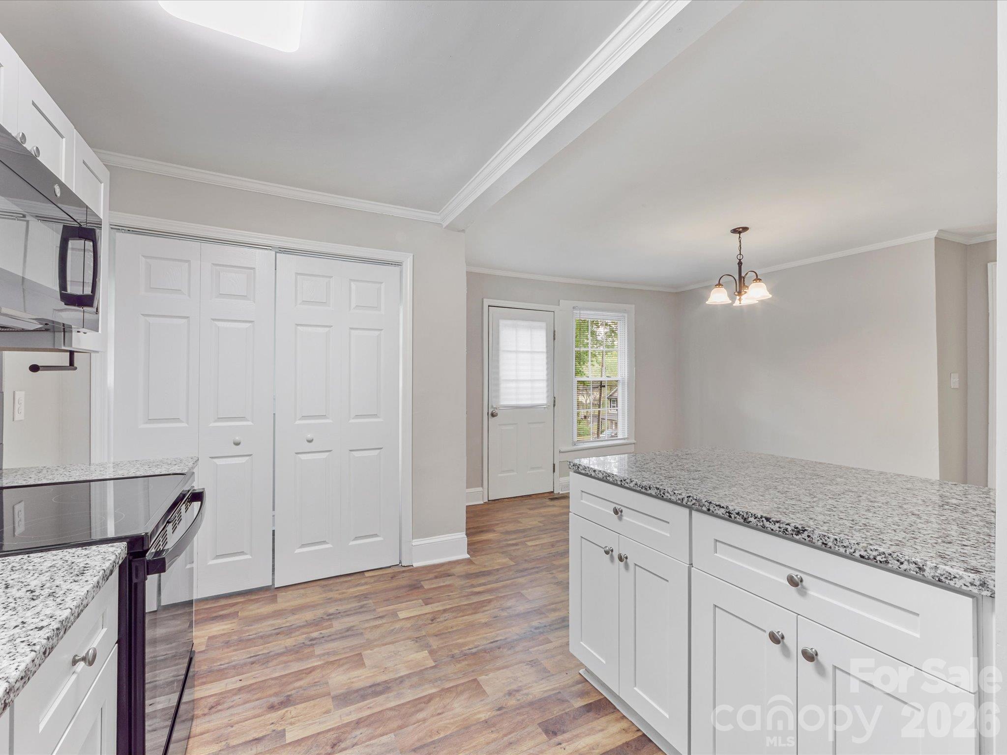 721 Broad Street Property Photo 10