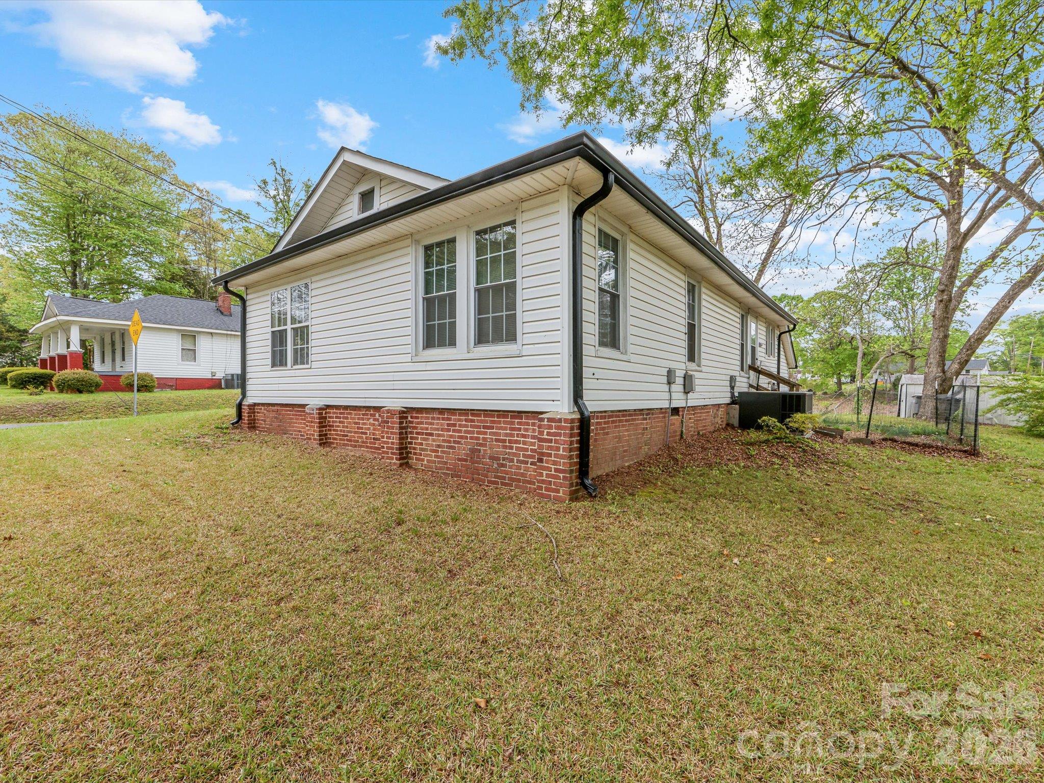 721 Broad Street Property Photo 31
