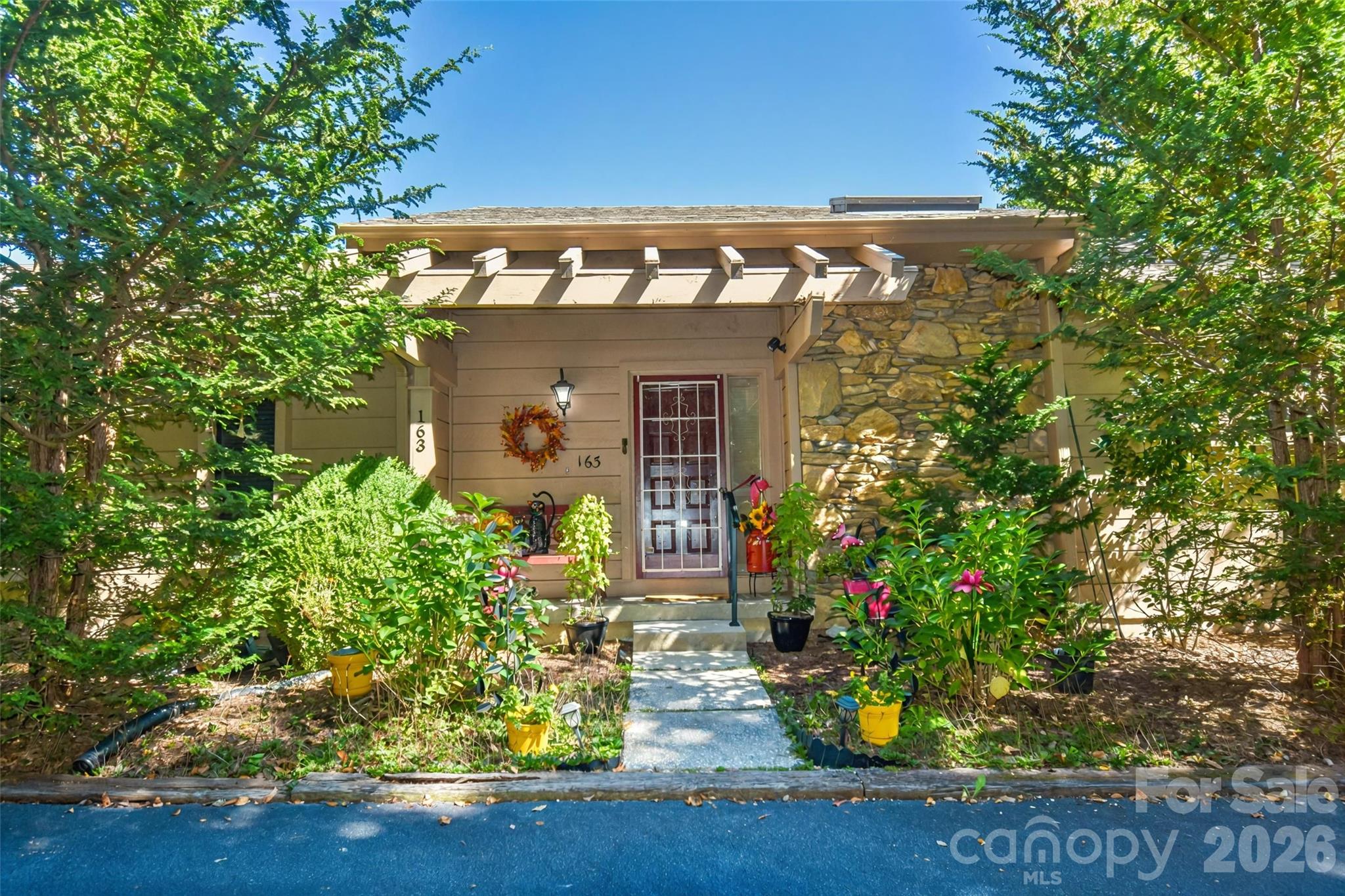 163 Country Ridge Road Property Photo 1