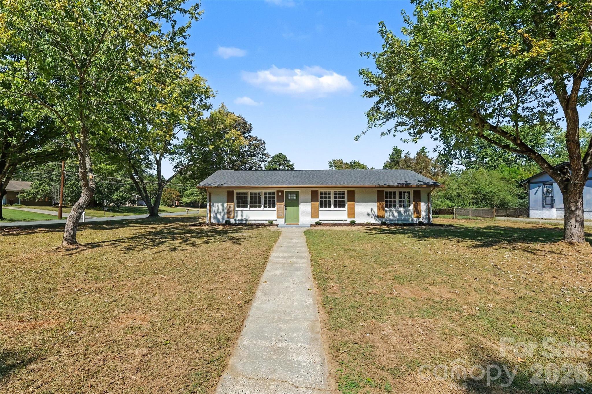 3801 Hillock Court Property Photo 5