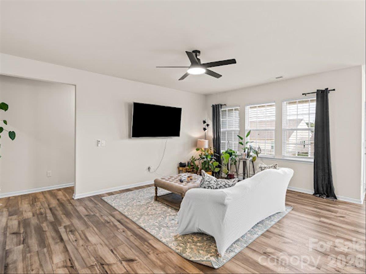 155 White Apple Way Property Photo 9