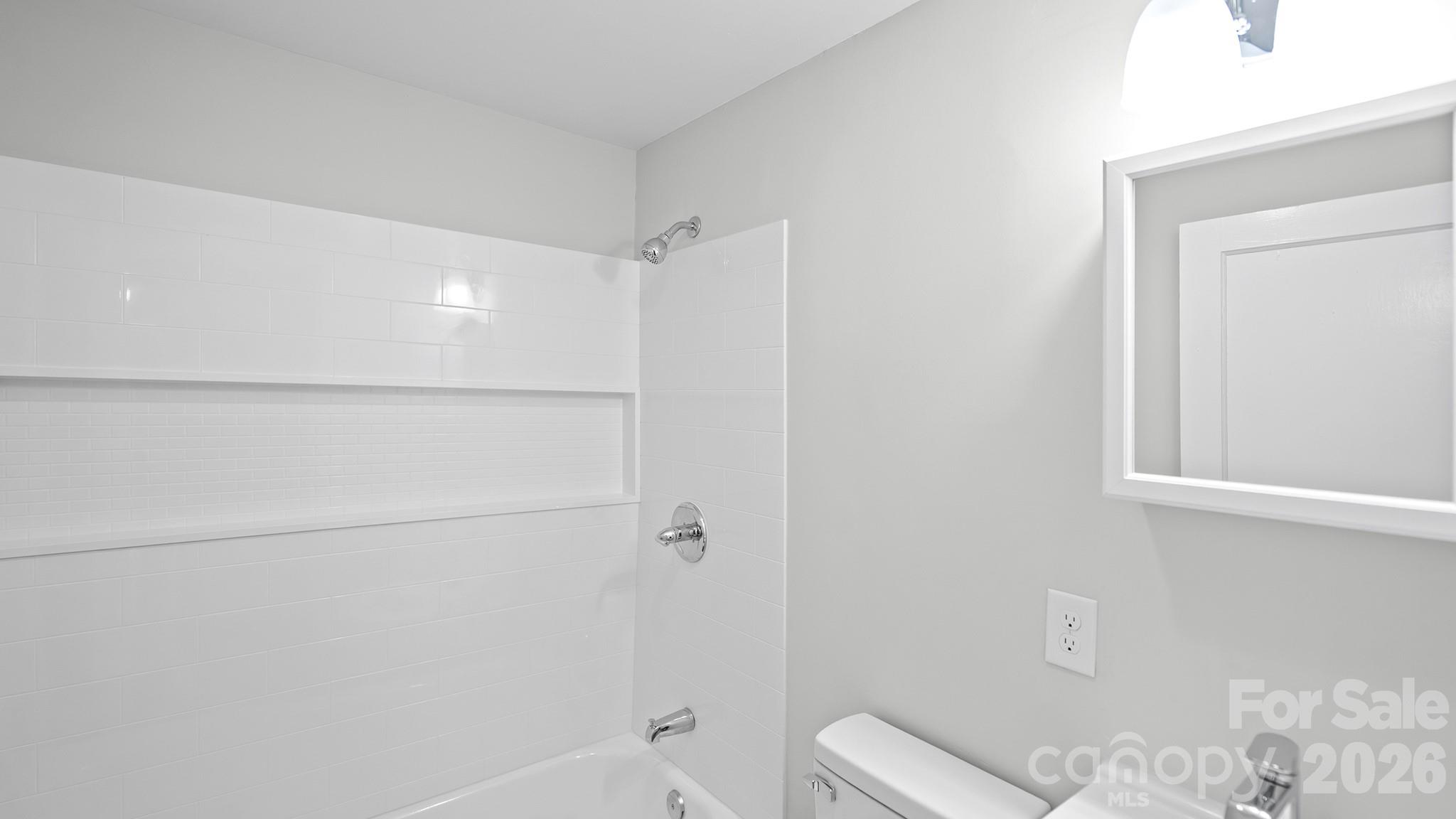 1409 Essex Street Property Photo 6