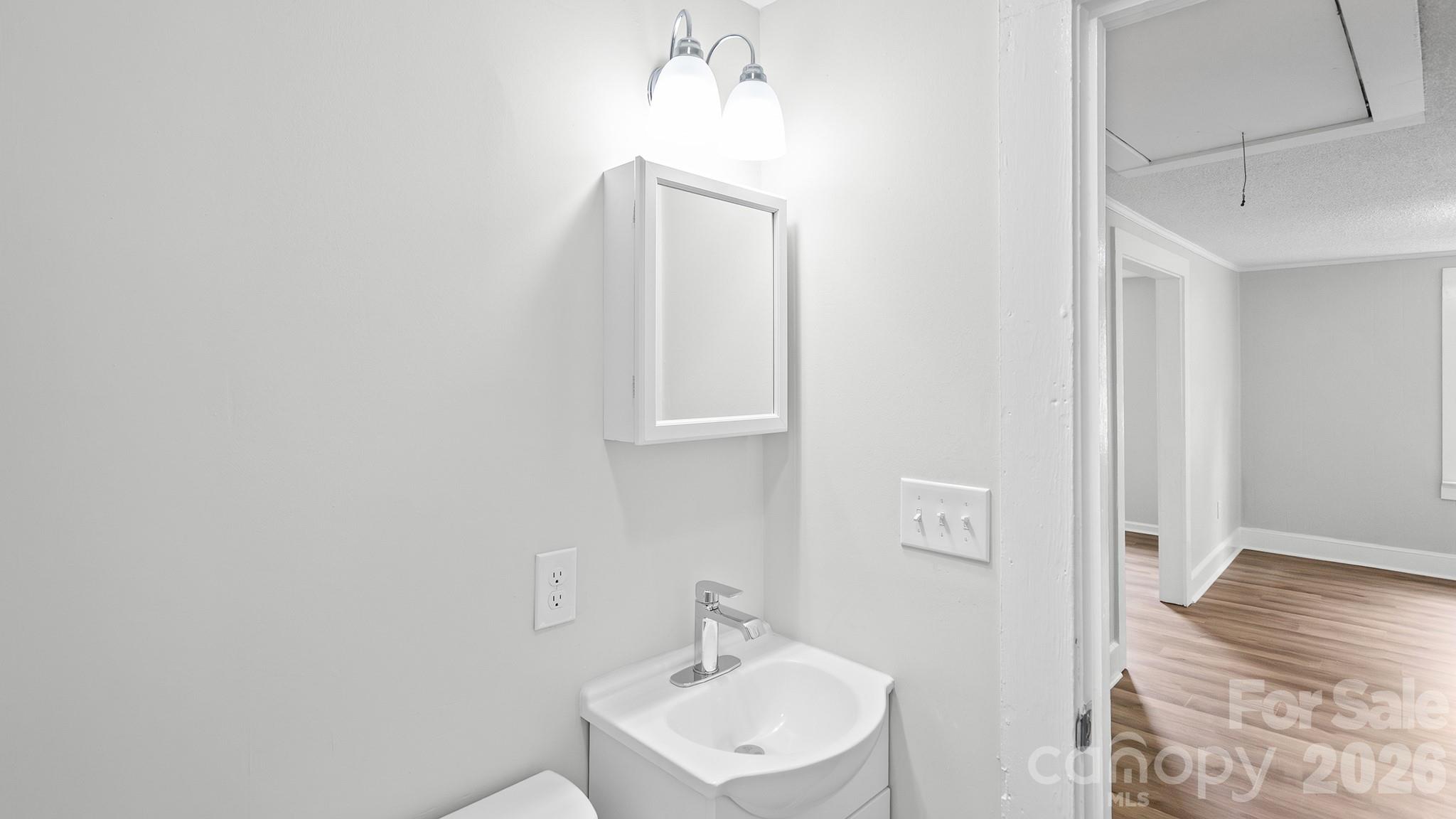 1409 Essex Street Property Photo 8