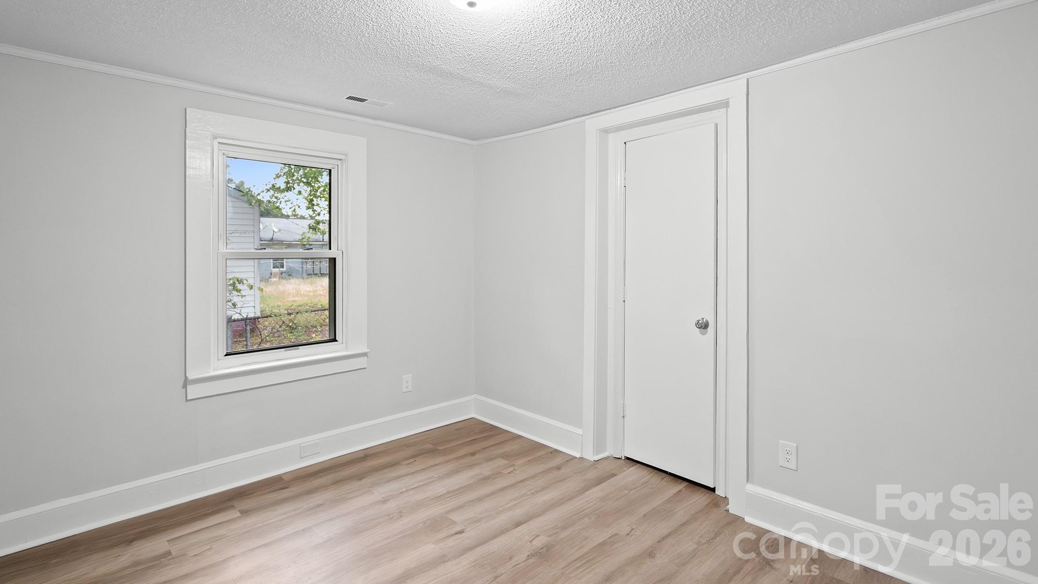 1409 Essex Street Property Photo 9