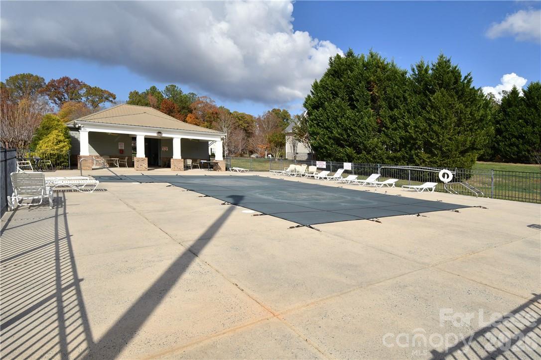 603 Lexington Drive Property Photo 26