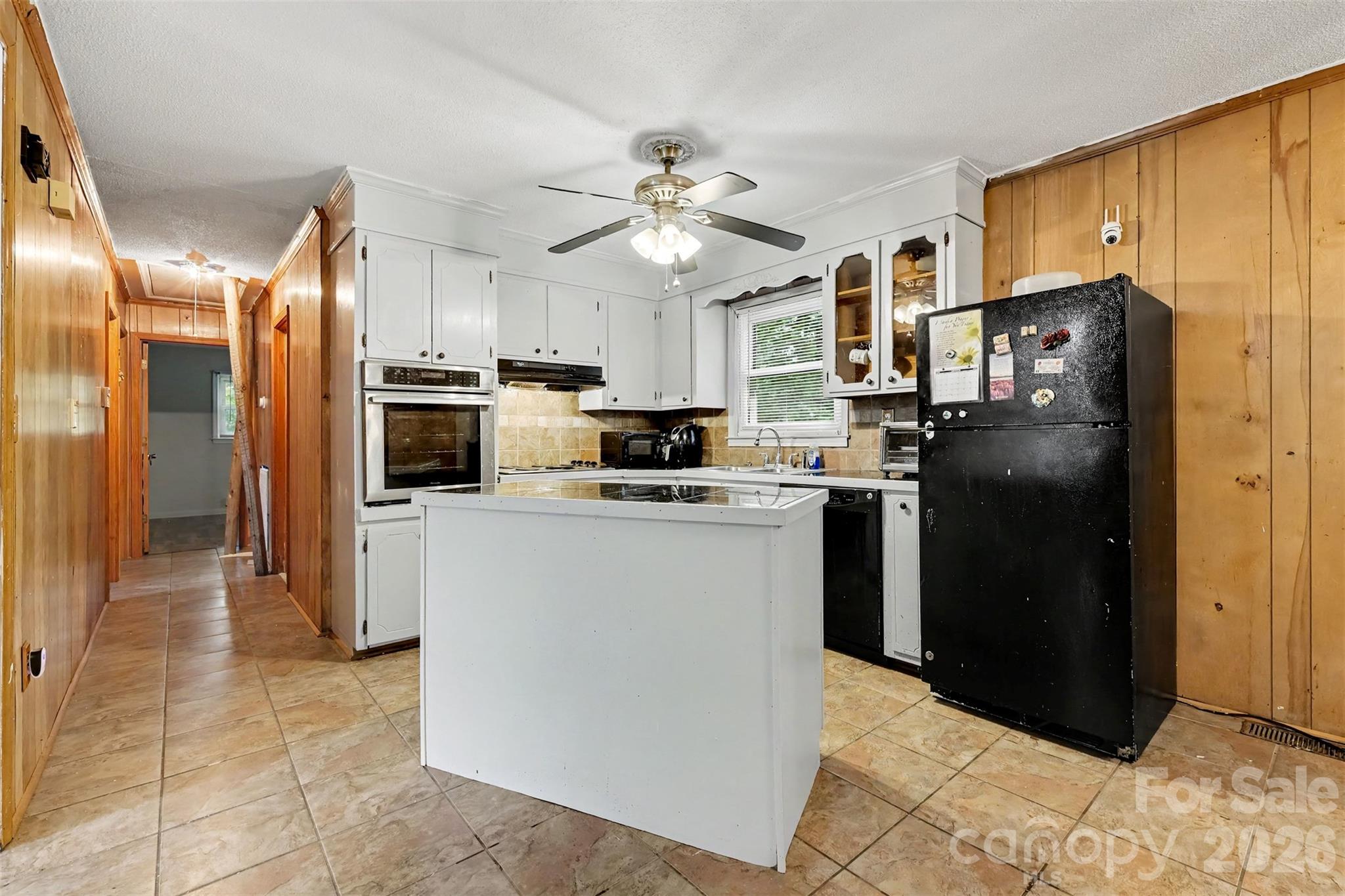 393 Carson Drive Property Photo 11