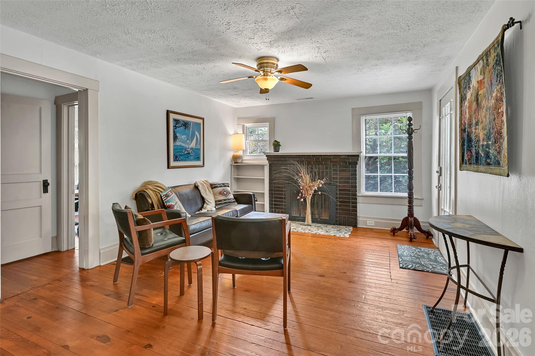 209 Old Haw Creek Road Property Photo 5
