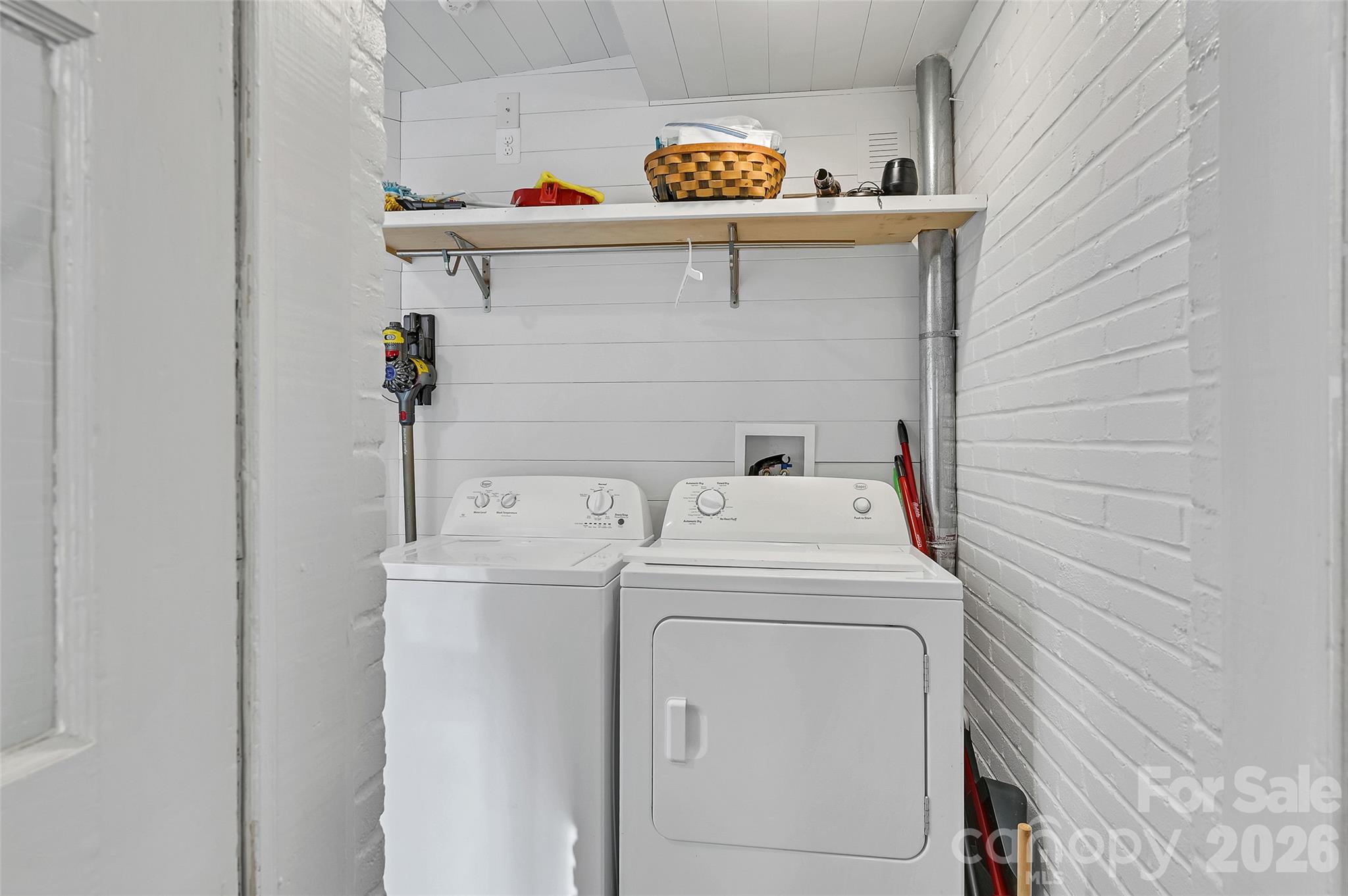 209 Old Haw Creek Road Property Photo 14