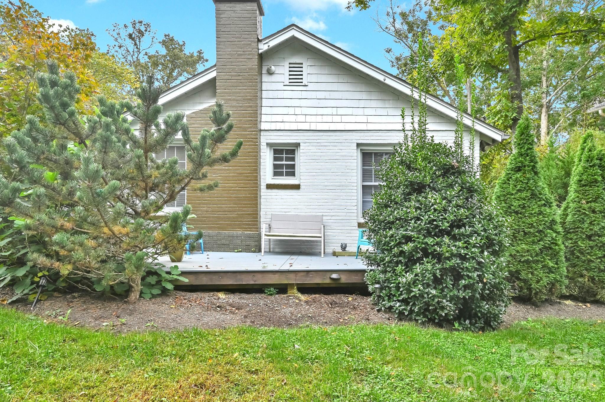 209 Old Haw Creek Road Property Photo 25