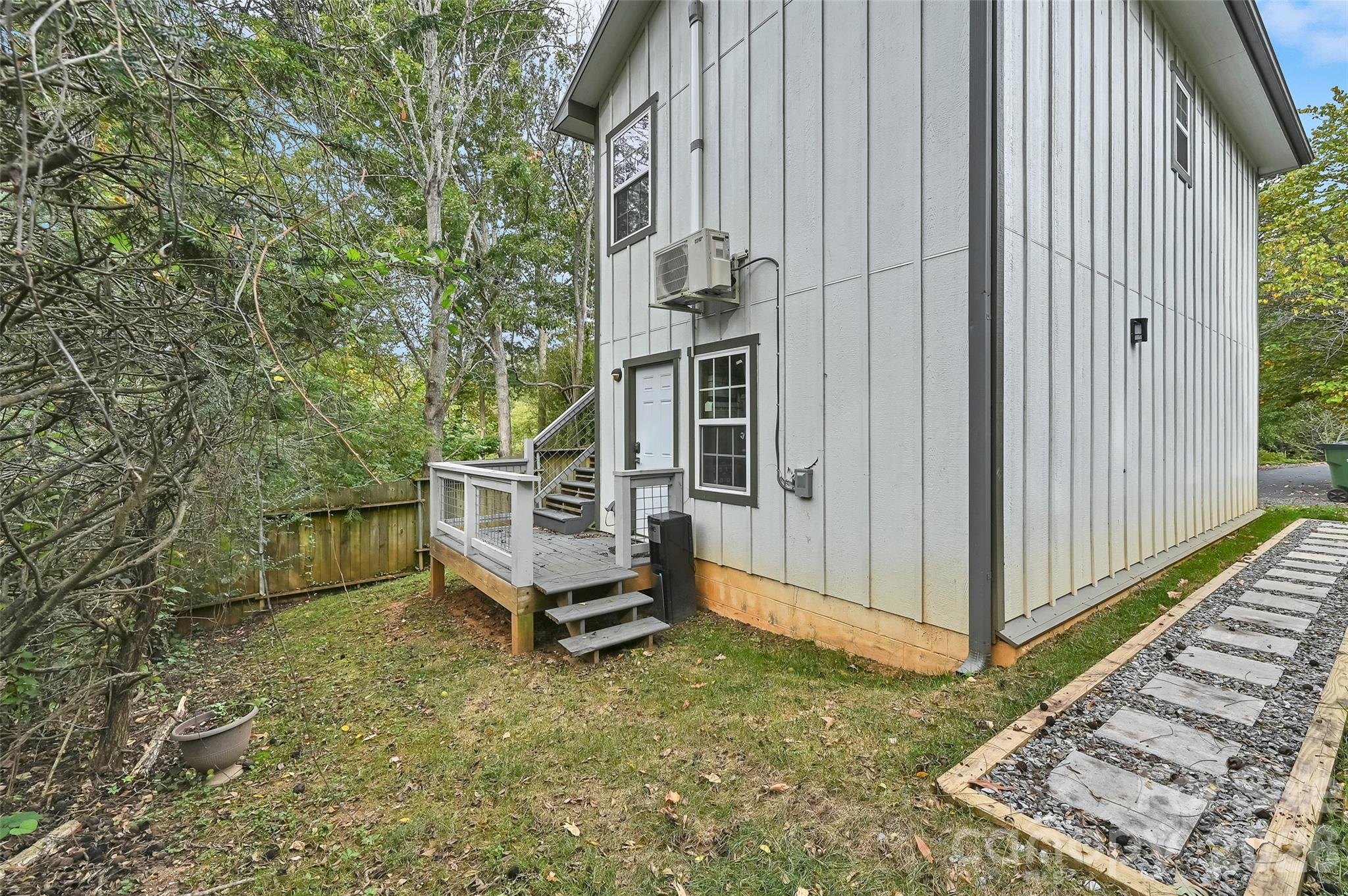 209 Old Haw Creek Road Property Photo 29