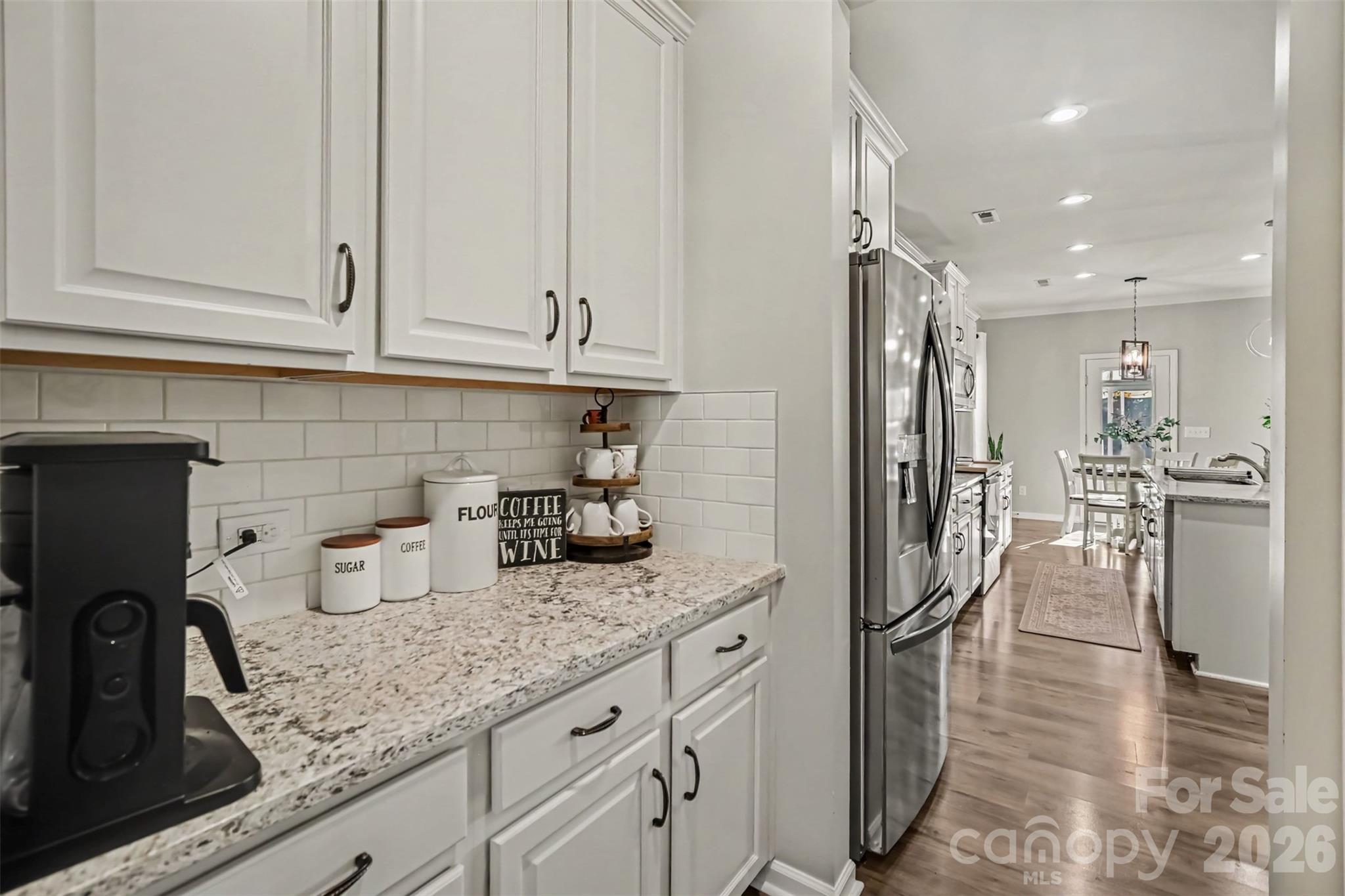 122 Divot Lane Property Photo 6