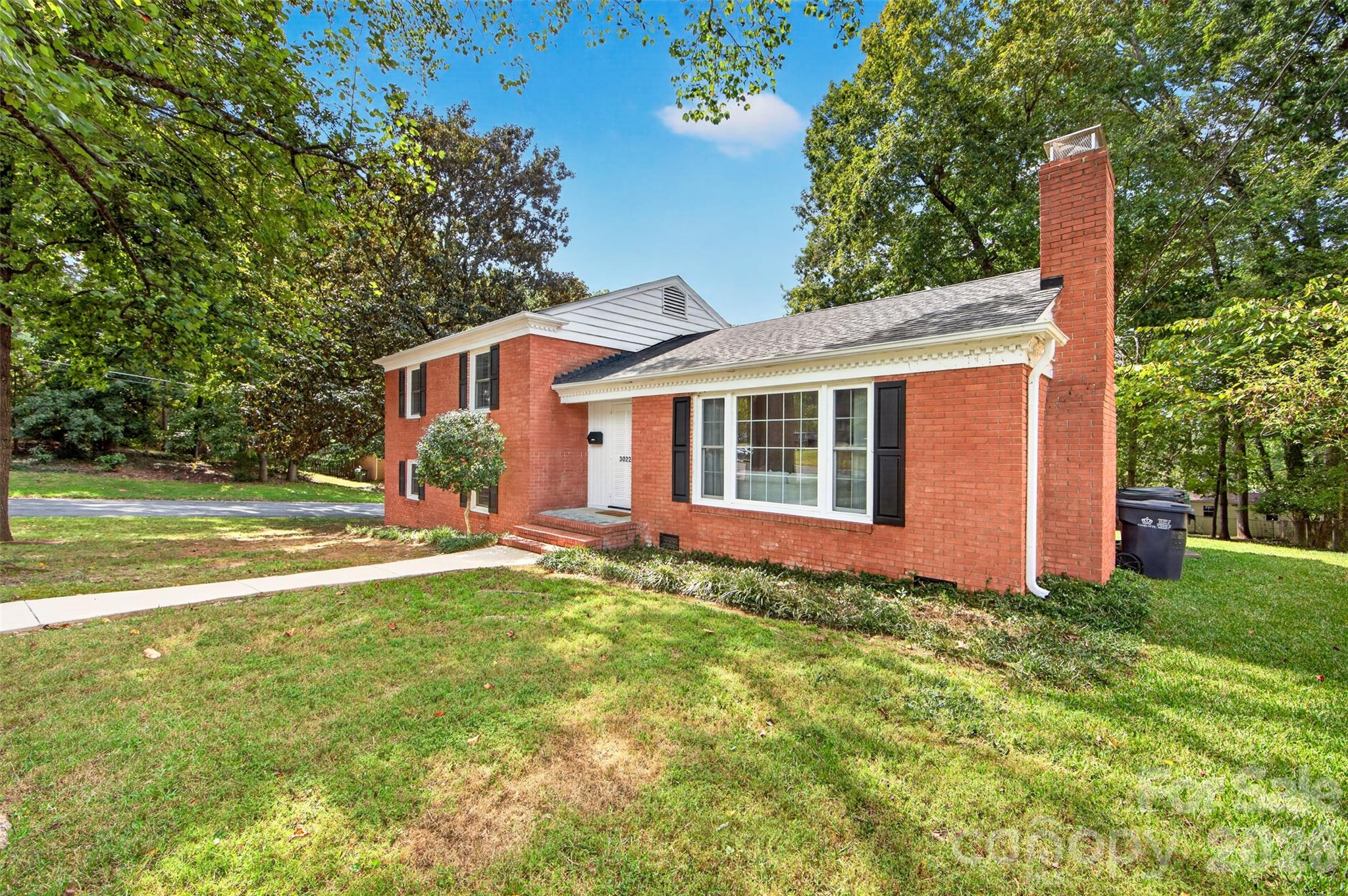 3022 Finley Place Property Photo 3
