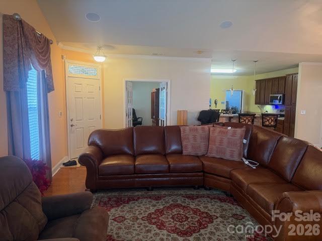 3511 Winter View Court Property Photo 5