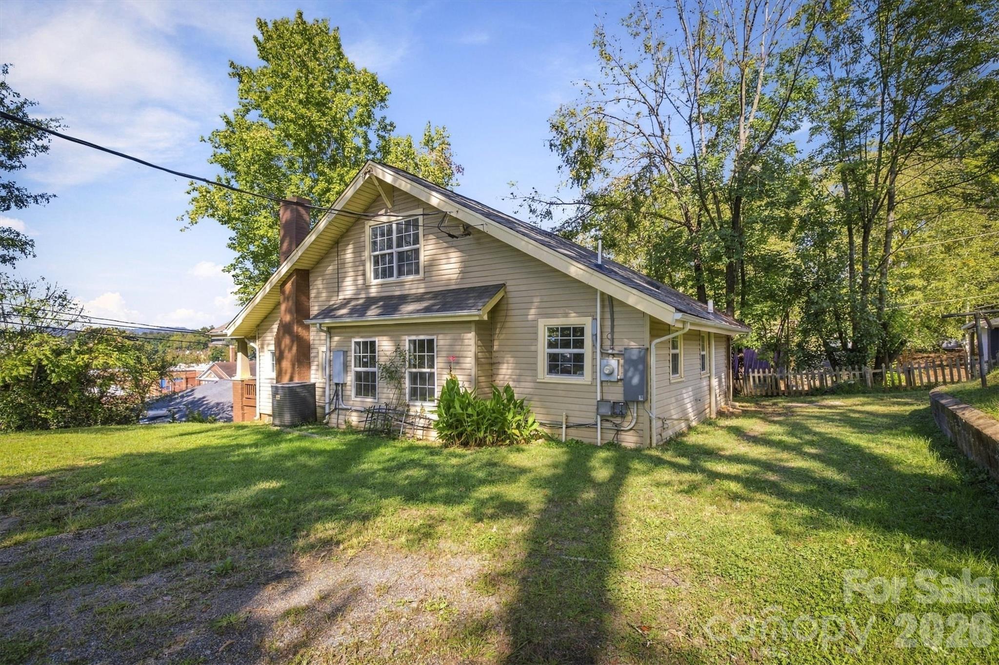 1203 Spainhour Street Property Photo 20