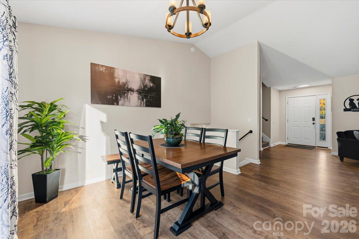 106 S River Glen Drive Property Photo 7
