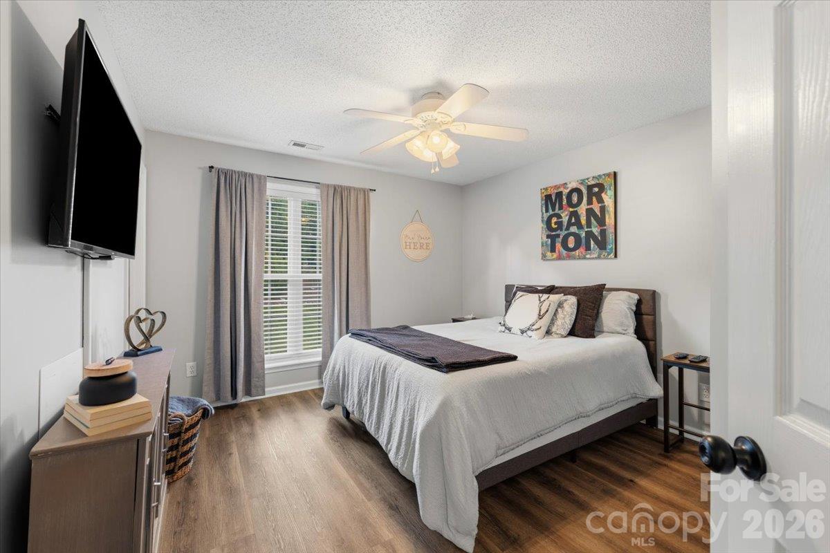 106 S River Glen Drive Property Photo 15