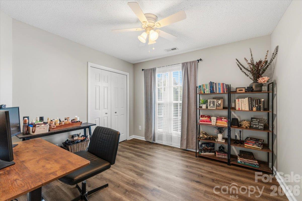106 S River Glen Drive Property Photo 16