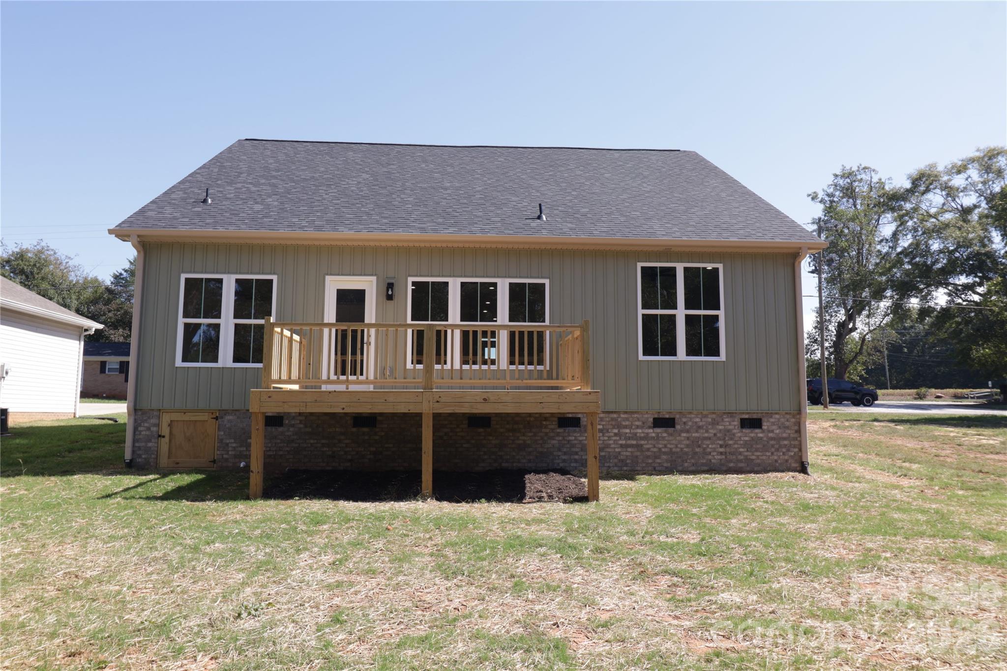 103 Hillcrest Street Property Photo 3