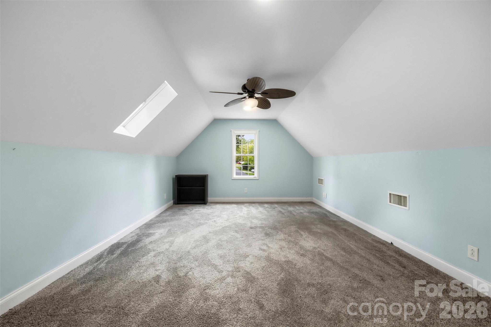 314 Hidden Creek Drive Property Photo 23