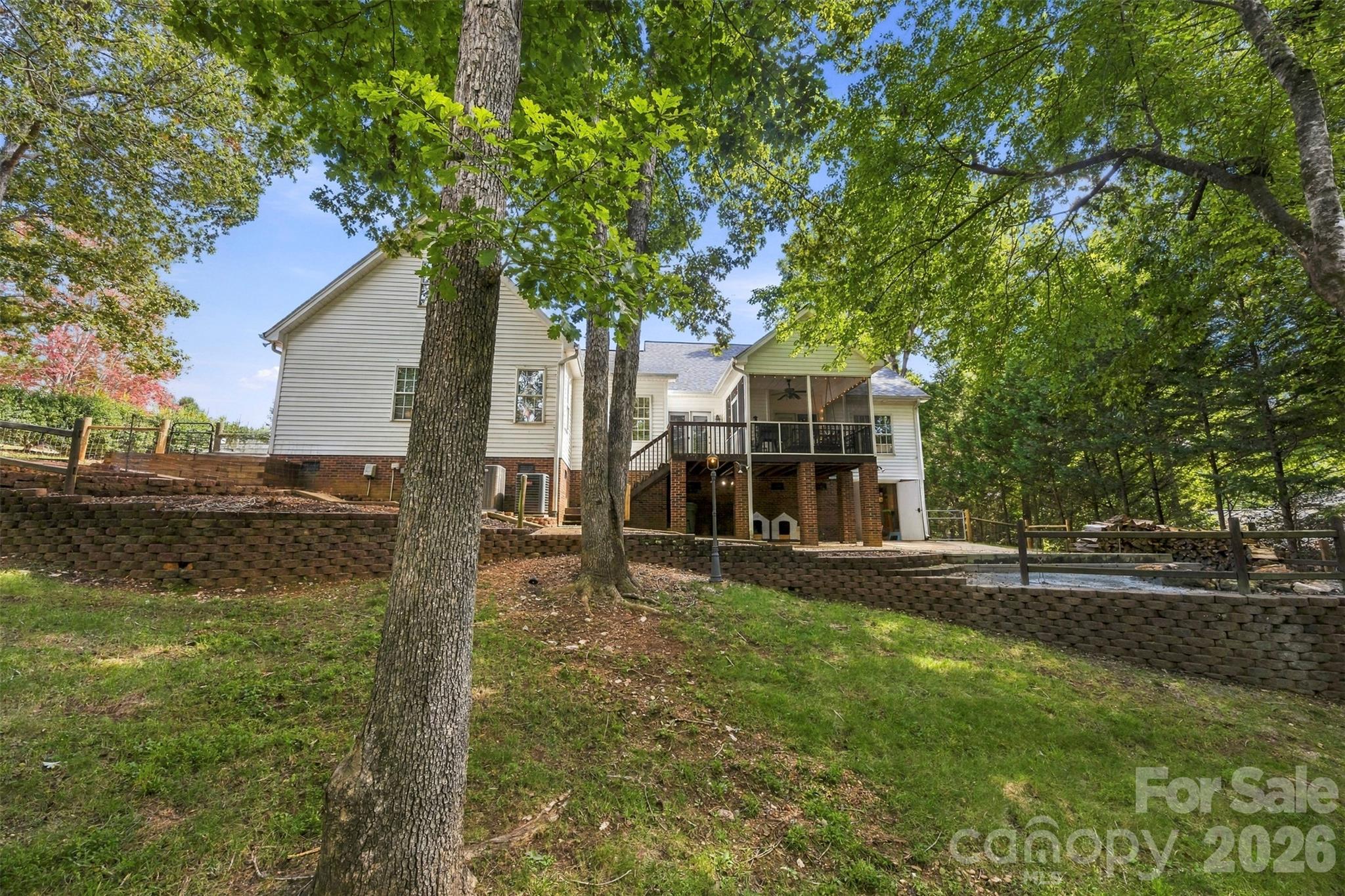 314 Hidden Creek Drive Property Photo 33