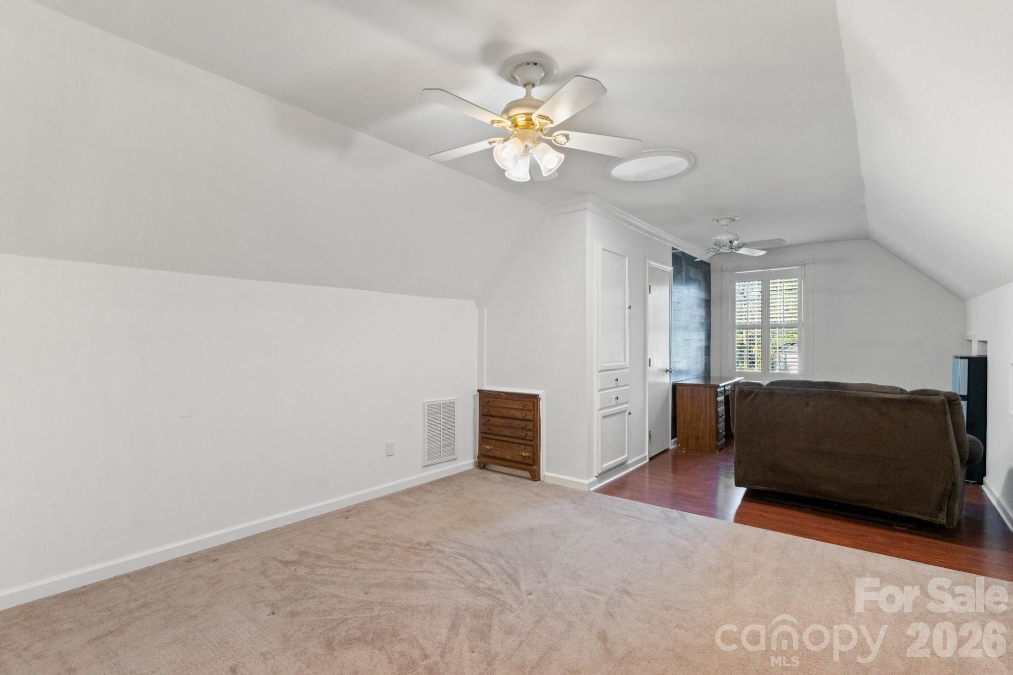 4053 Navajo Court Property Photo 29